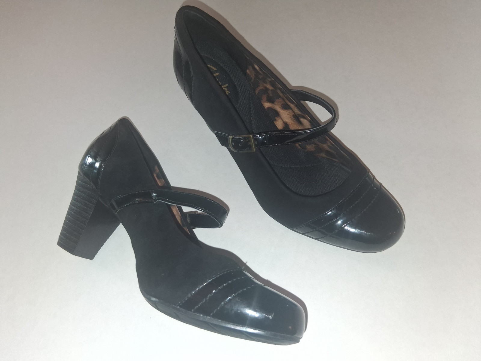 CLARKS ‘Jewell Blush’ Suede Leather Mary Jane Pumps BLACK 9M Hard to Find!