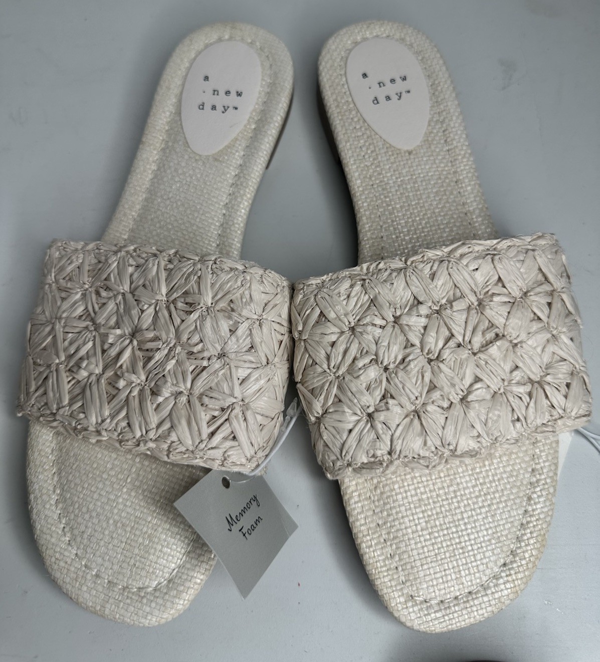 A New Day Women’s Ariella Woven Raffia Slide Sandals Size 8.5 White