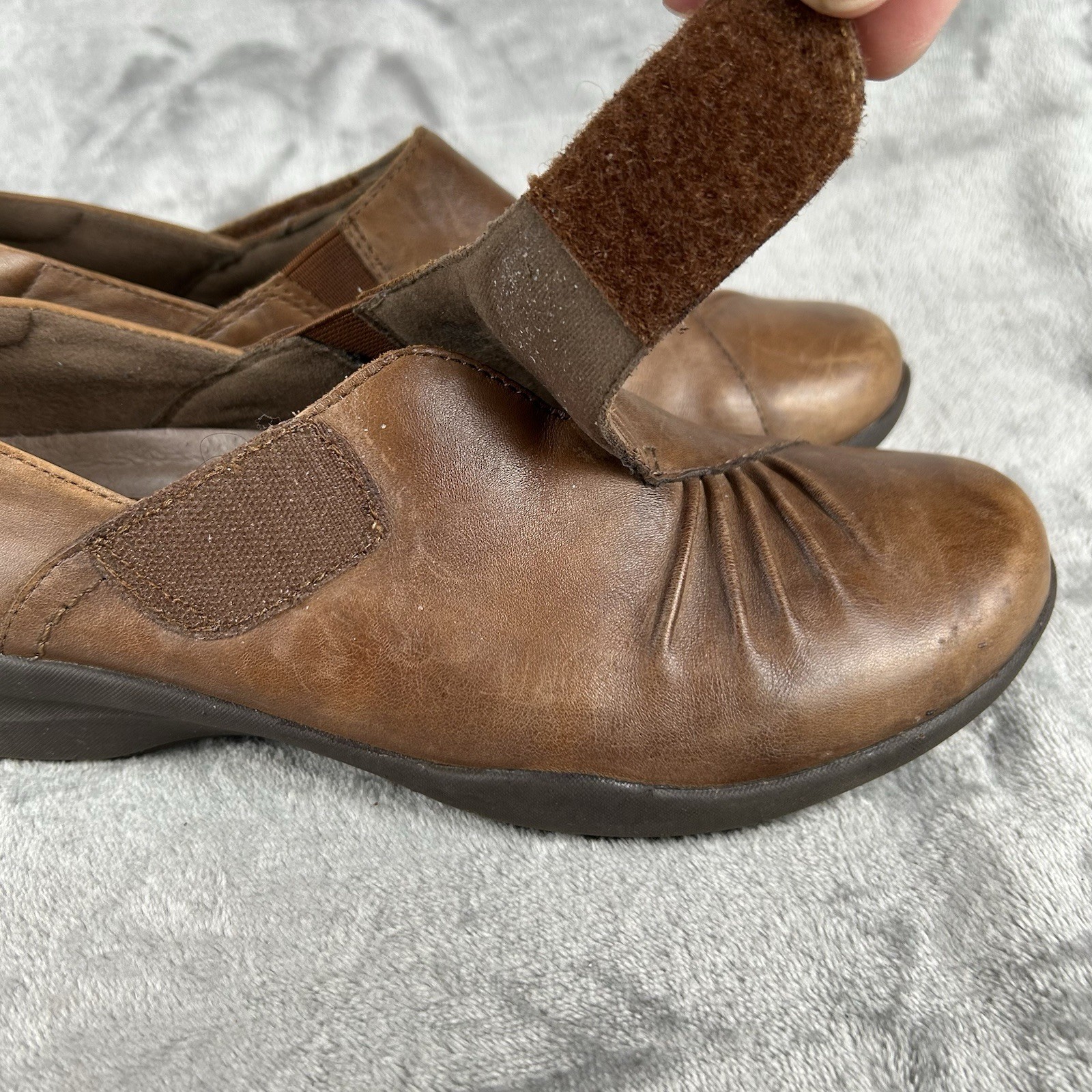Earth Amity Loafers Womens 7.5 Brown Leather Comfort Flats Shoes Adjust Strap