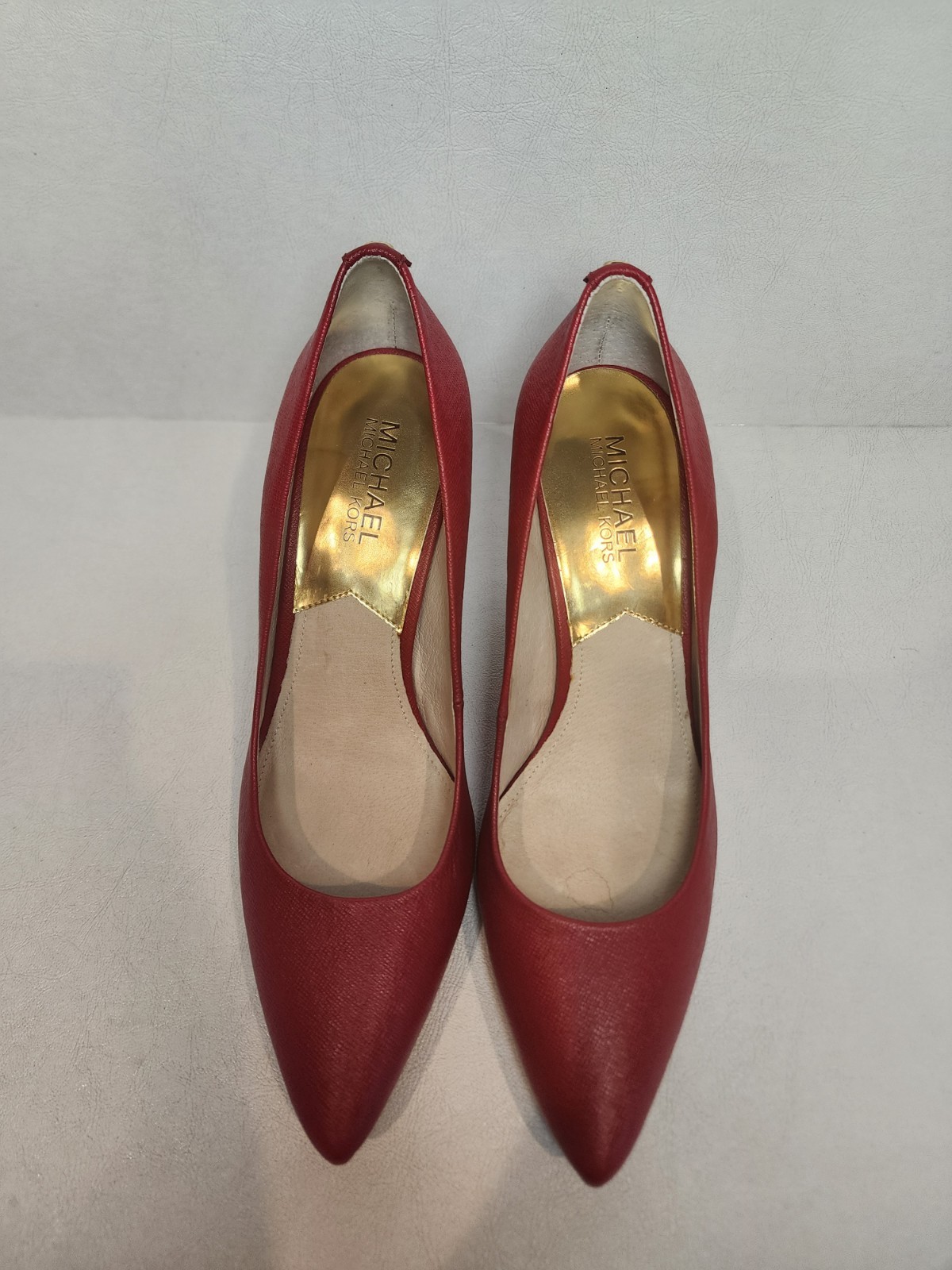 MICHAEL Michael Kors Red Pointed Toe Pump Saffiano Leather Logo US 8