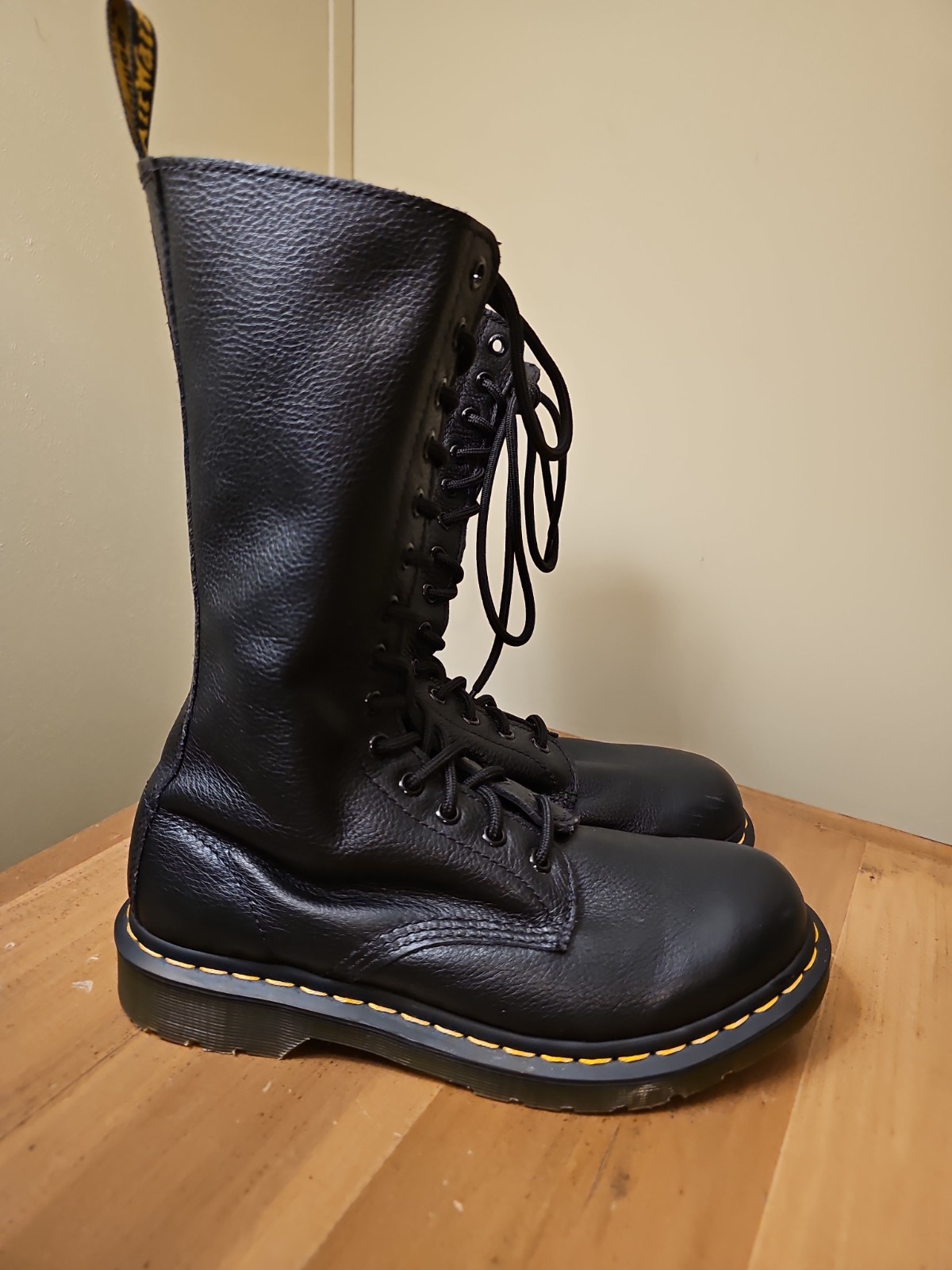 Dr. Martens 1B99 Lace Up/Side Zip 14 Eye Black Leather Boots Womens US 8 (NJ004)