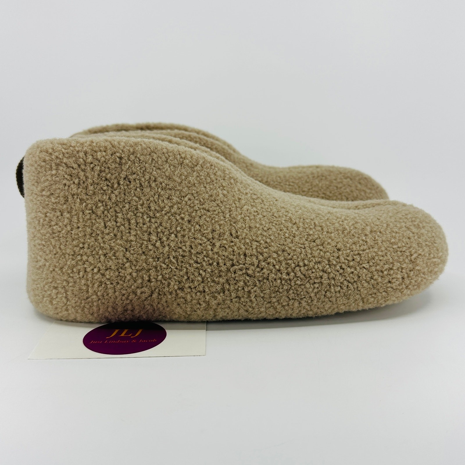 Bombas Women’s Cabin Bootie Fawn Taupe Sherpa House Shoes Slippers Size 8