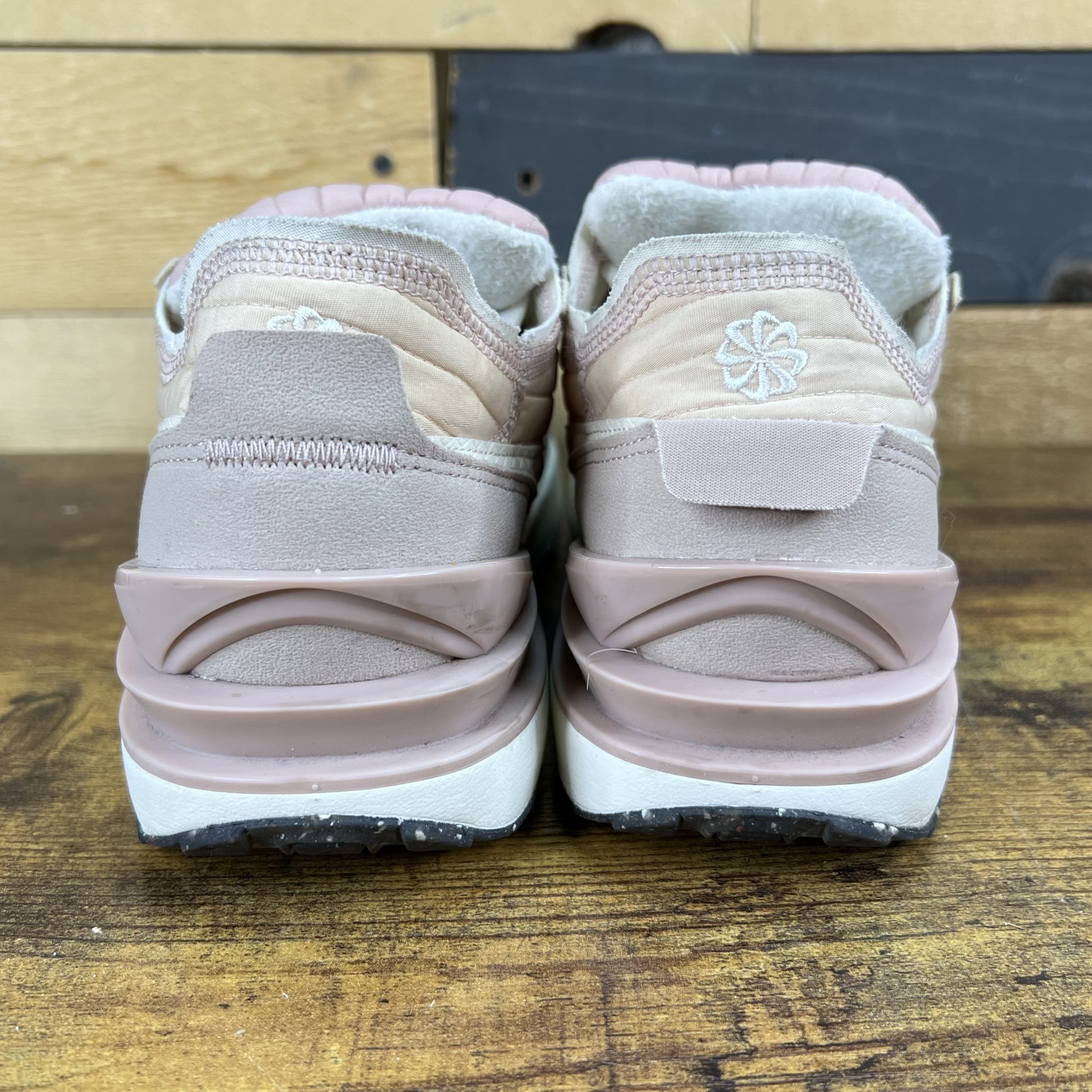 Nike Athletic Shoes Women’s US 10 Pink Oxford Waffle Toasty Snug Recycled Pink