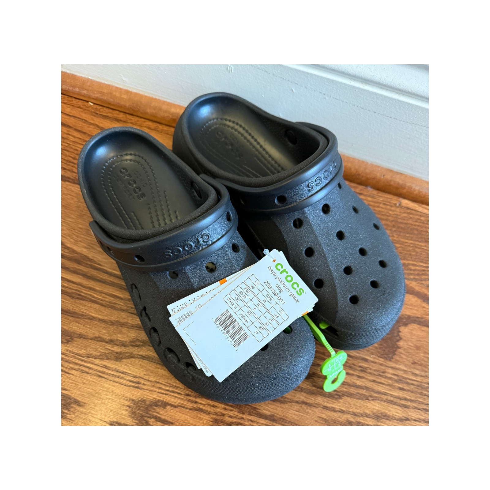 NWT Crocs Baya Platform Glitter Clog – w8