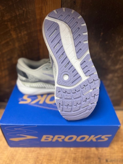 NIB 120414-080 Brooks Ariel GTS 24 Women’s Motion Control Mercury Ebony Lavender