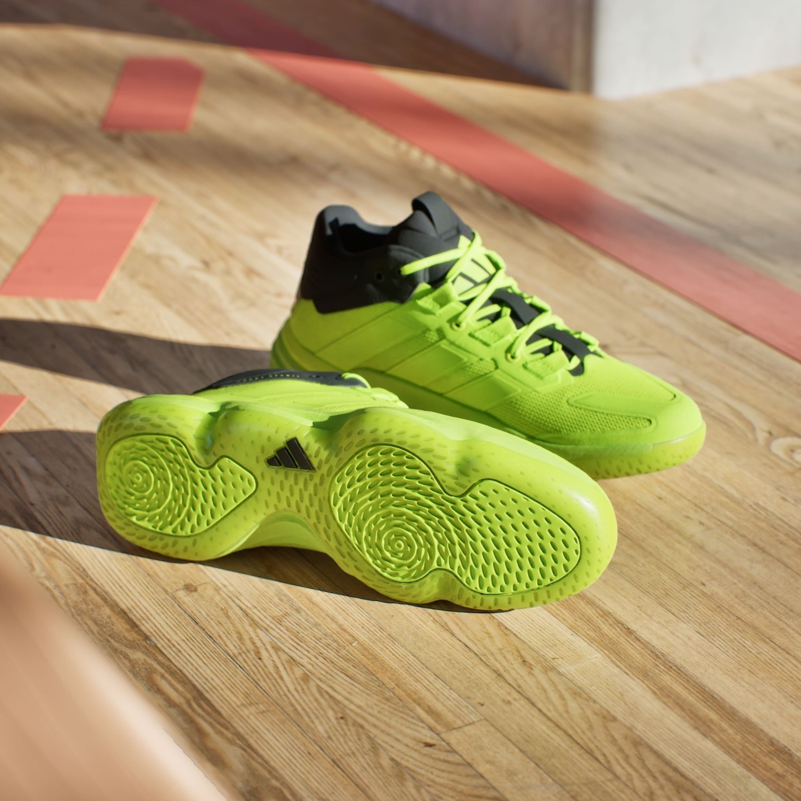 adidas Court Stabil Indoor Shoes support & ventilation Lemon sneackers M9/ W10
