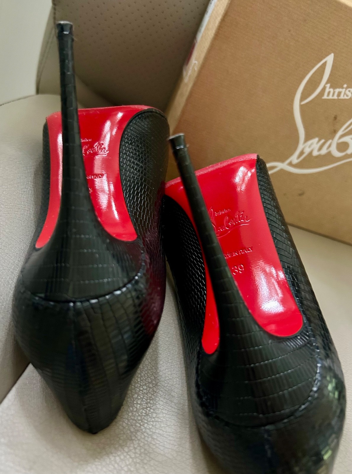 Christian Louboutin Women 39 Black Kate 100 Calf