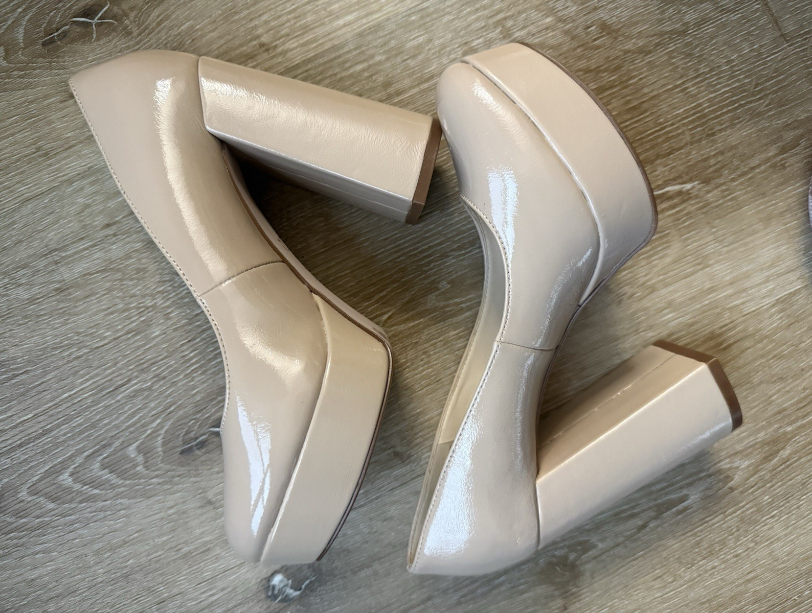 Jessica Simpson Women’s Beige Patent Leather Platform Block Heel Pumps 6.5