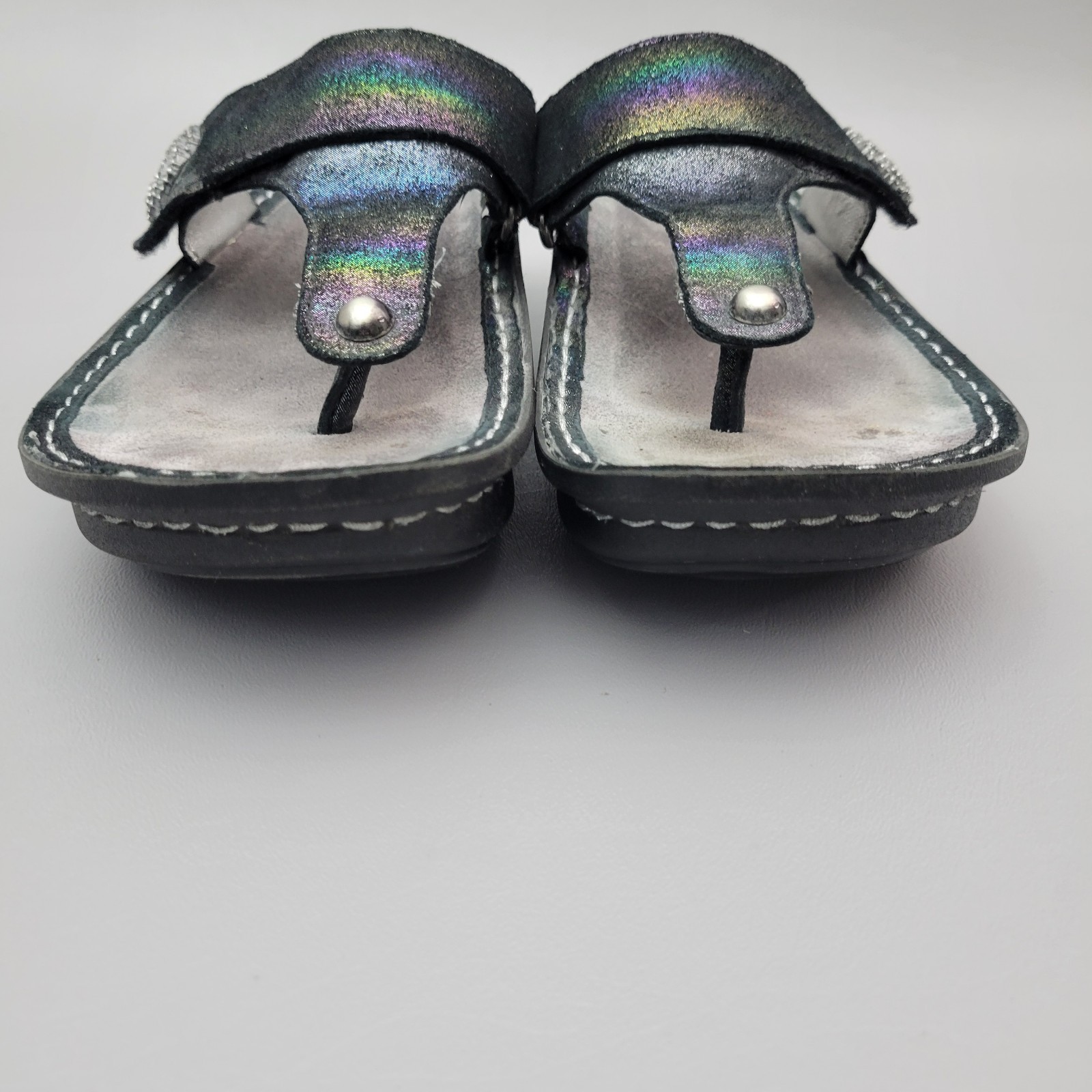 Alegria Thong Comfort Sandals Size 36 US 6.5 Irredescent Rainbow Metallic