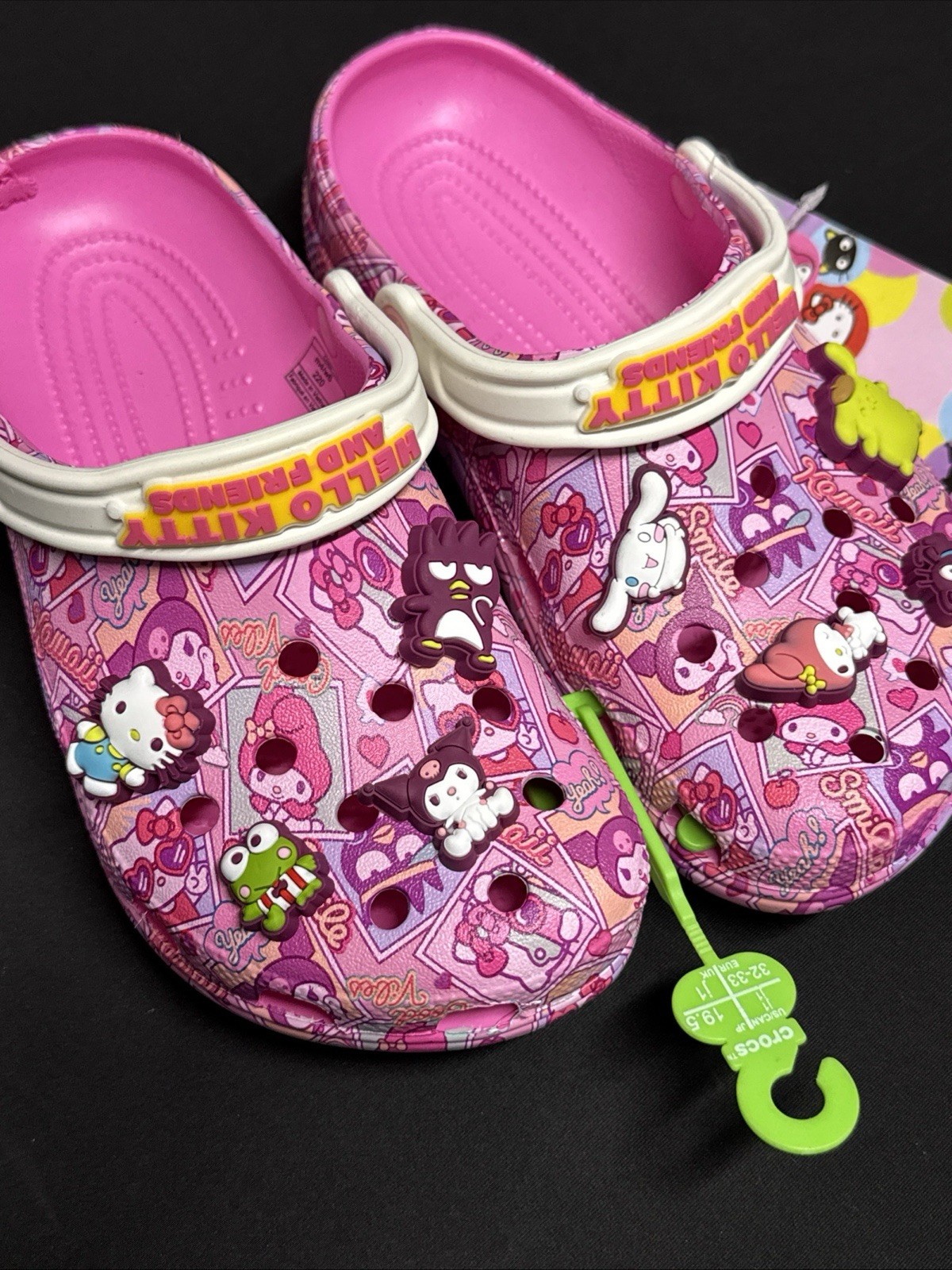 🩷🌸Crocs classic clog Hello Kitty 5 Men’s – 7 Women’s Fast Shipping Unisex💗🌸