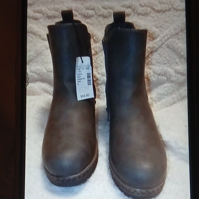 Maurices Anna Brownish/Gray Ankle Boots Zip Comfort Synthetic Women Size 9