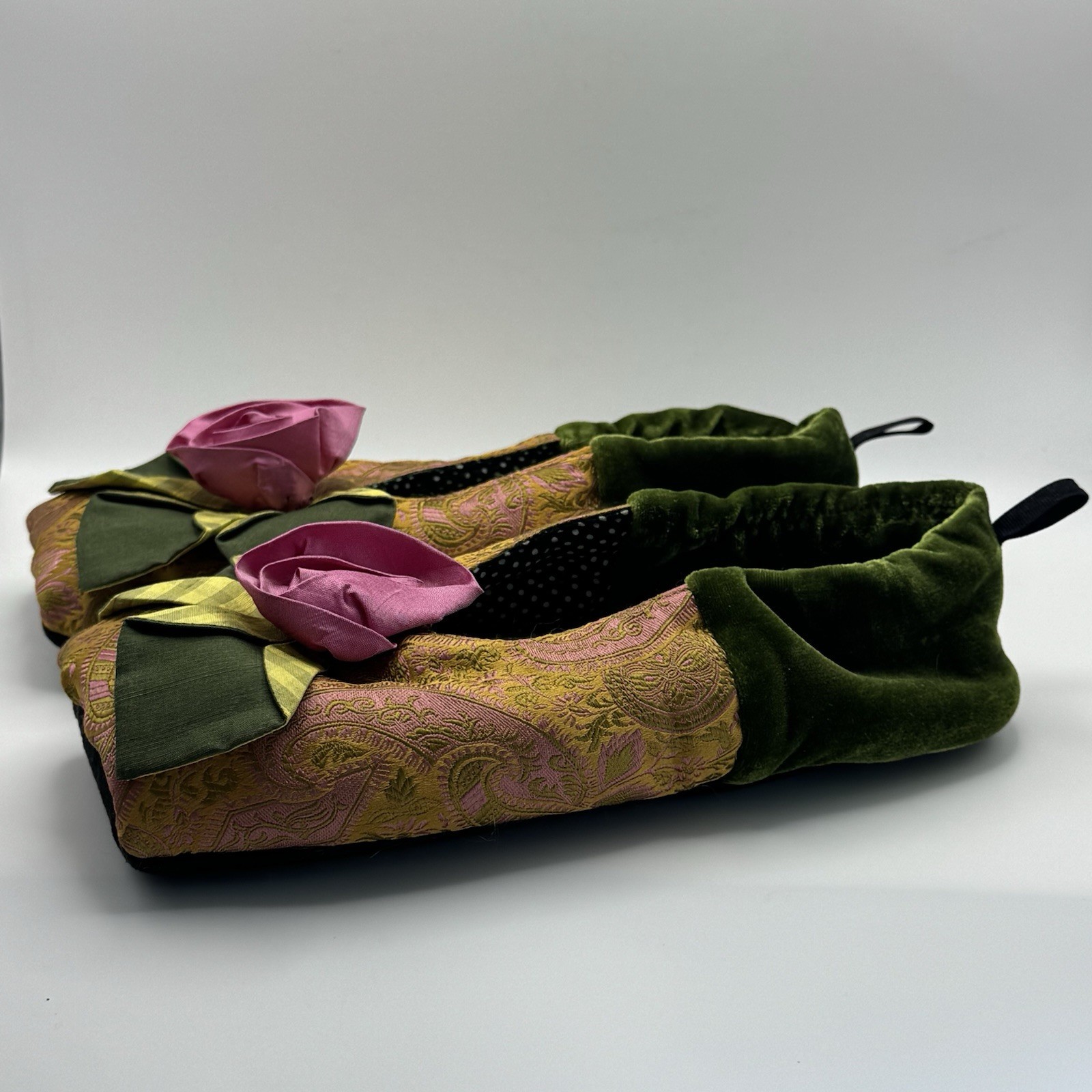 Goody Goody Bon Bon Floral Brocade Slippers WL Velvet Rose Renaissance Festival