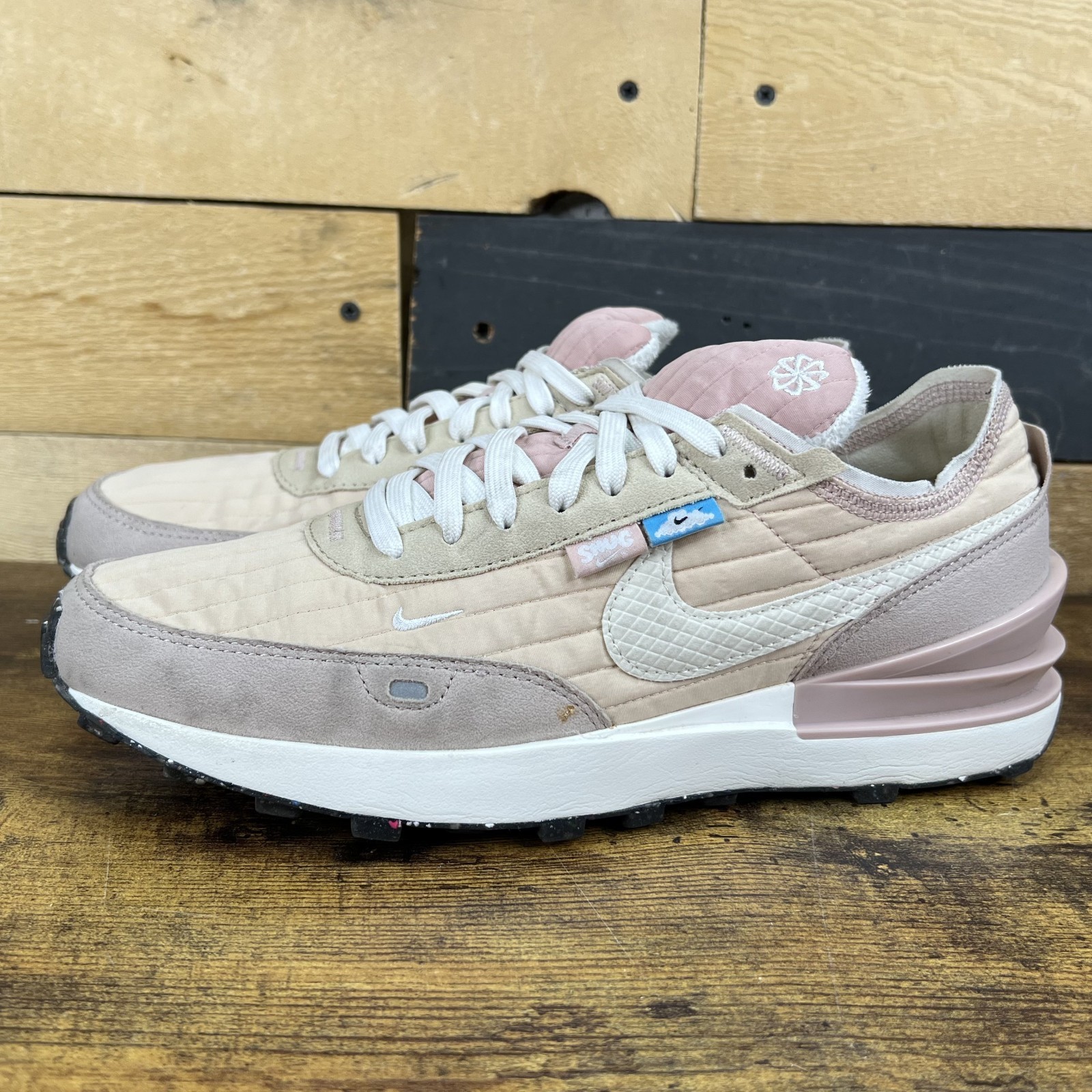 Nike Athletic Shoes Women’s US 10 Pink Oxford Waffle Toasty Snug Recycled Pink