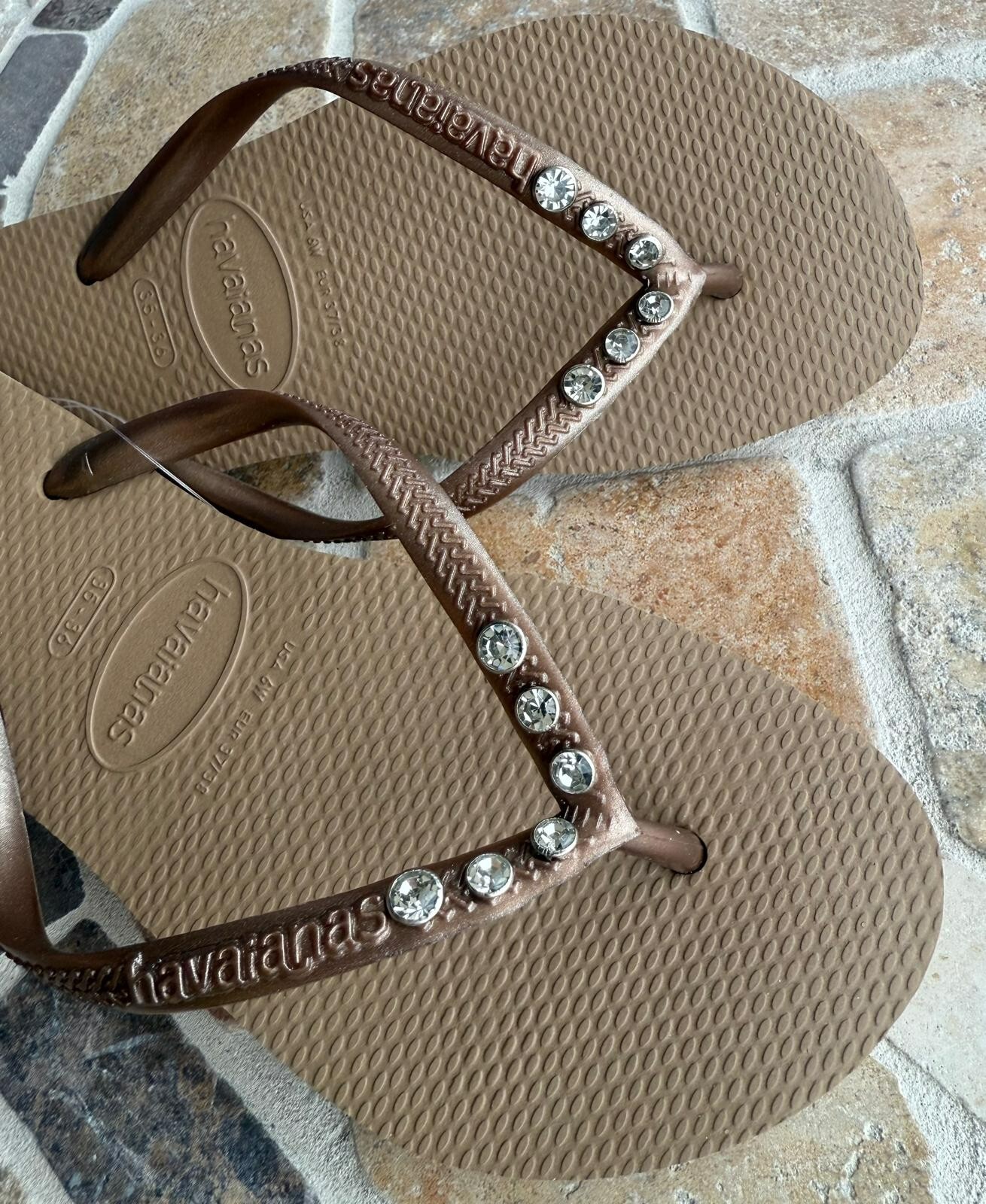 Original Flip Flops Women Slim with 6 Crystals and Personalized Charm