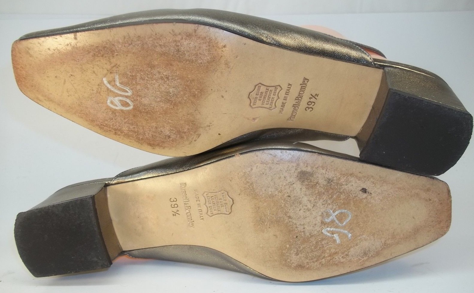 Russell & Bromley Womens Slingback Heels US 8.5 Metallic pewter Leather 4946
