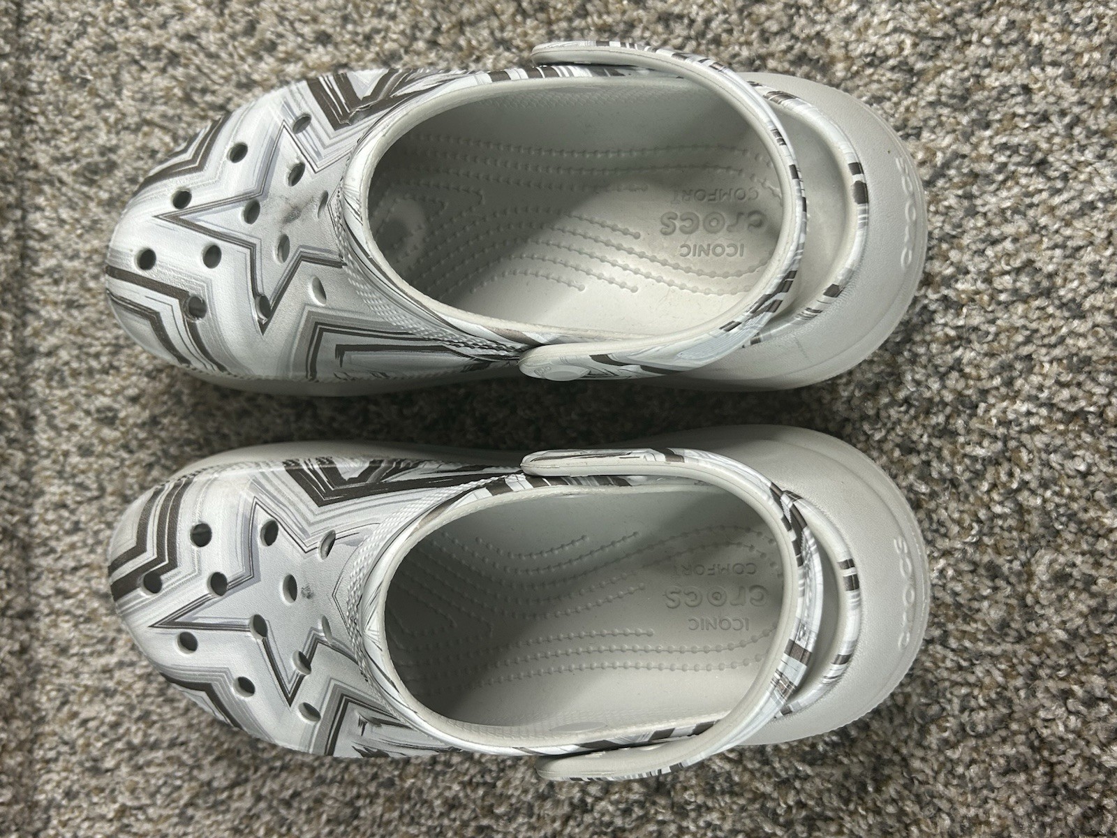 Crocs Classic Crush Disco Clogs Platform Women’s Size 6 (Men’s 4) Silver Shoes