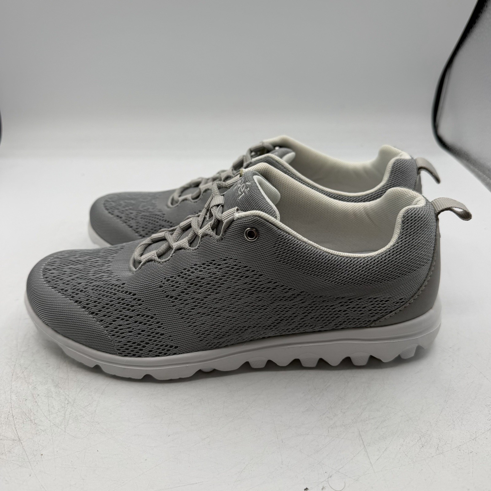 Propet TravelActiv Sneakers Womens Sz 8 XX(4E) WIDE Grey Comfort Shoes W5102