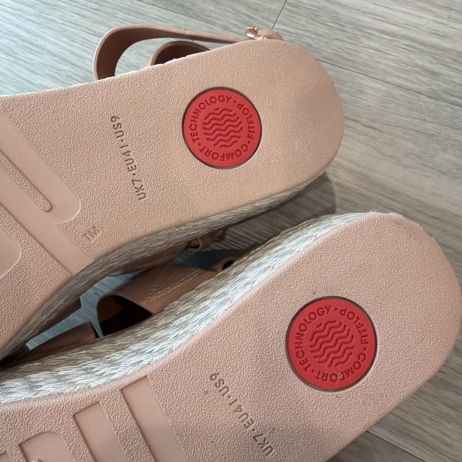 Fitflop Eloise Leather Studded Platform Espadrille Strappy Womens Size 9