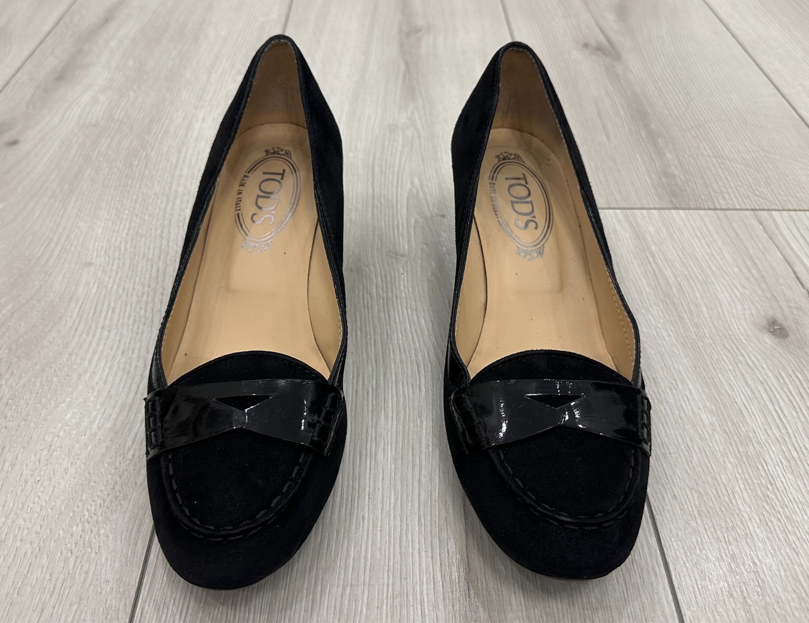Tod’s Black Suede Patent Leather Gommino Loafer Kitten Heel Pumps Shoes EU 38