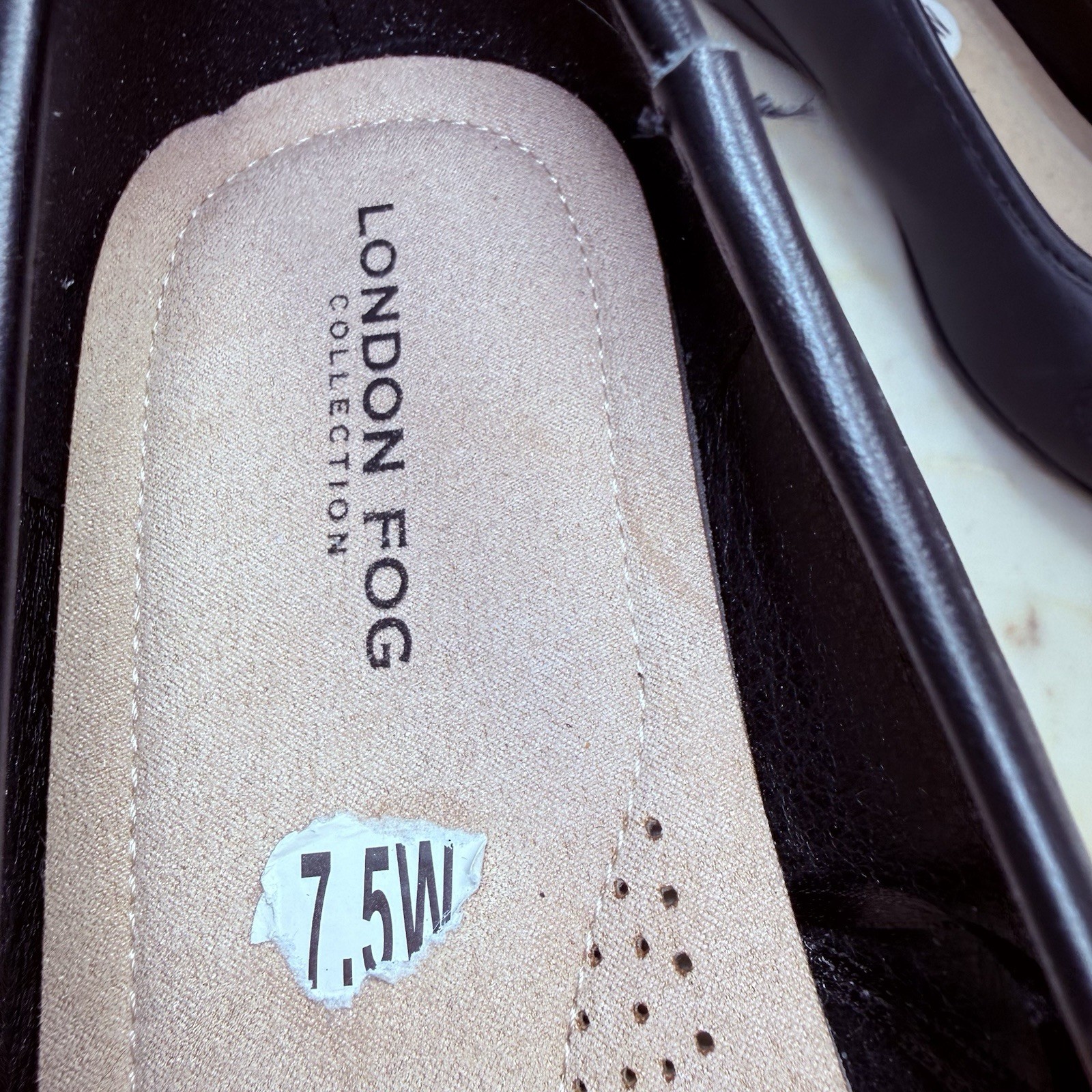 London Fog Collection Brinkley Black Gold Buckle Slip-on Womens Ballet Flats 7.5