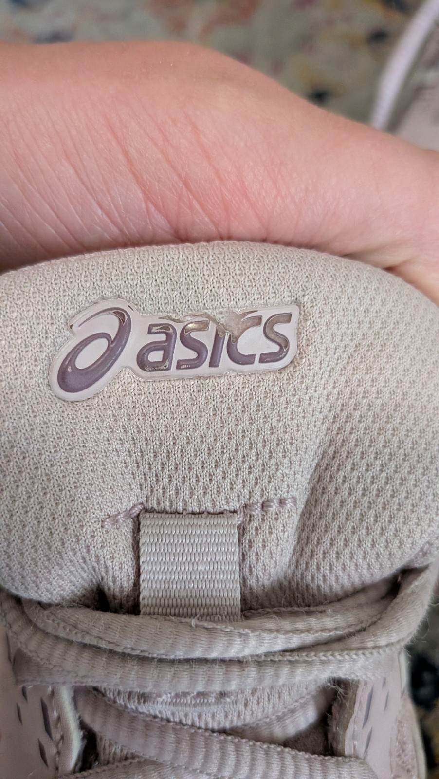 Womens Size 6 ASICS court Volleyball Shoes Lightly Worn Soft Pink/Lavender Color