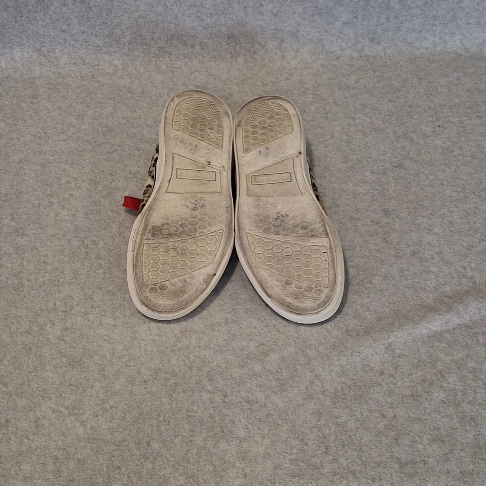 Airwalk Womens Canvas Low Top Shoes in Cheetah/Leopard Print Red Laces Size 6