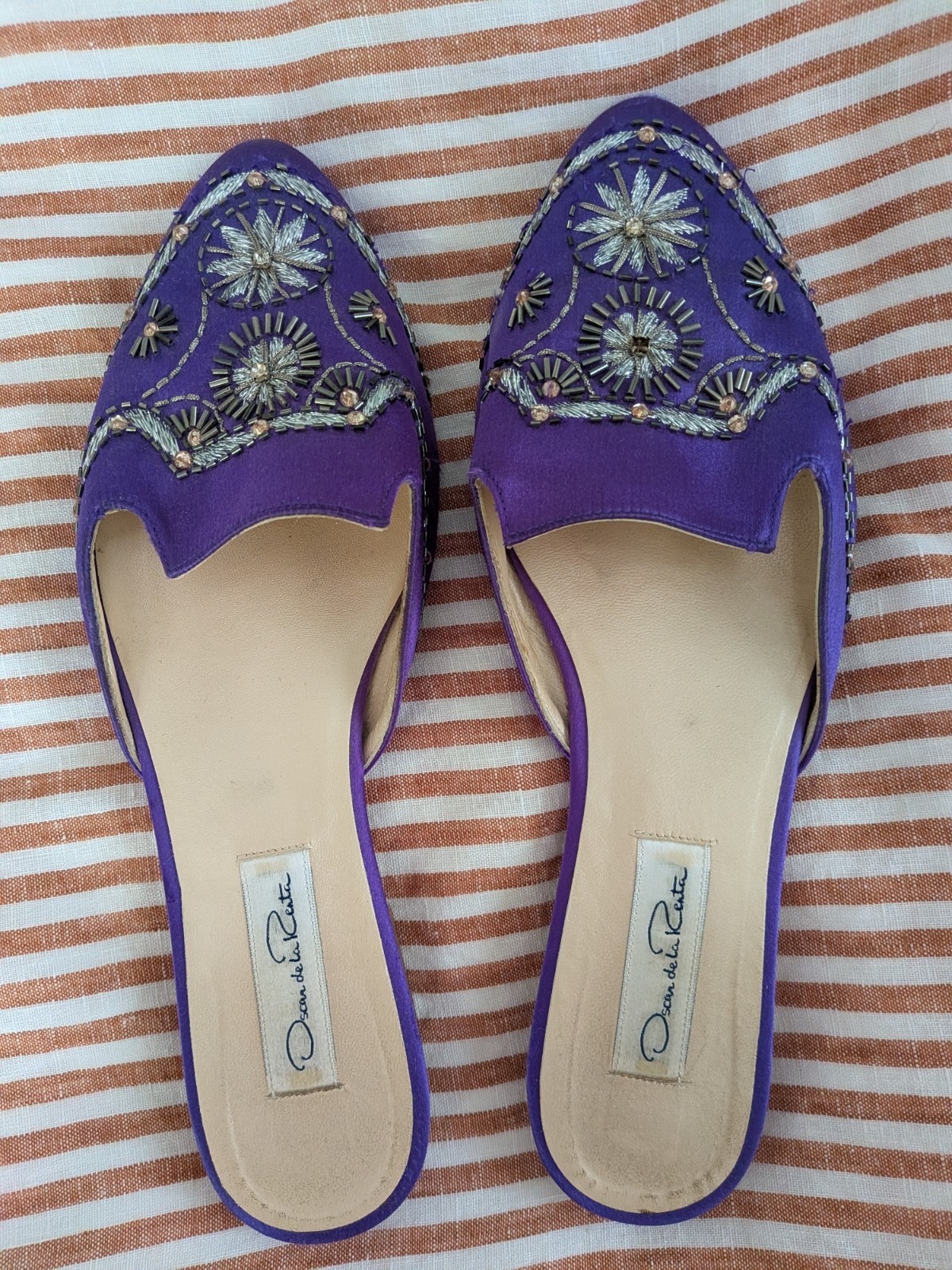 Oscar De La Renta Purple Satin Mules Slides EU 39 (US 8.5)