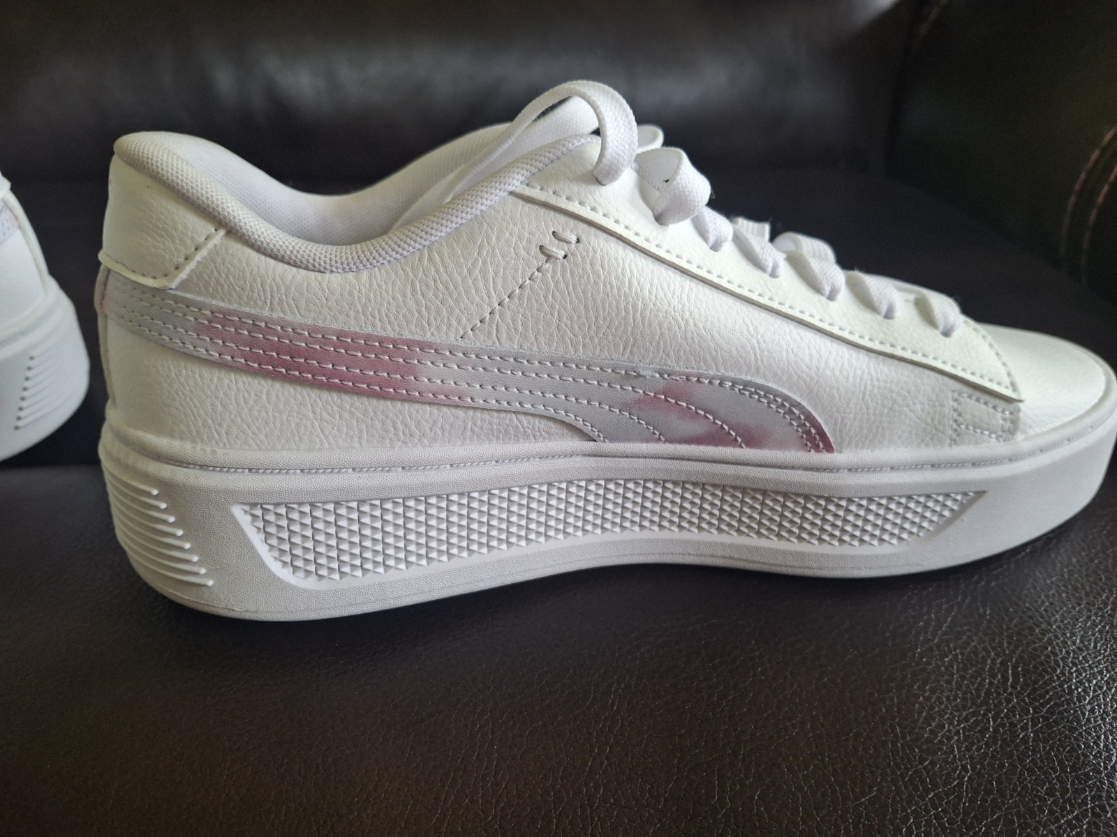 PUMA Shoes Women’s size 9 Smash Platform v3 Sneakers White Lilac Chiffon Lace Up