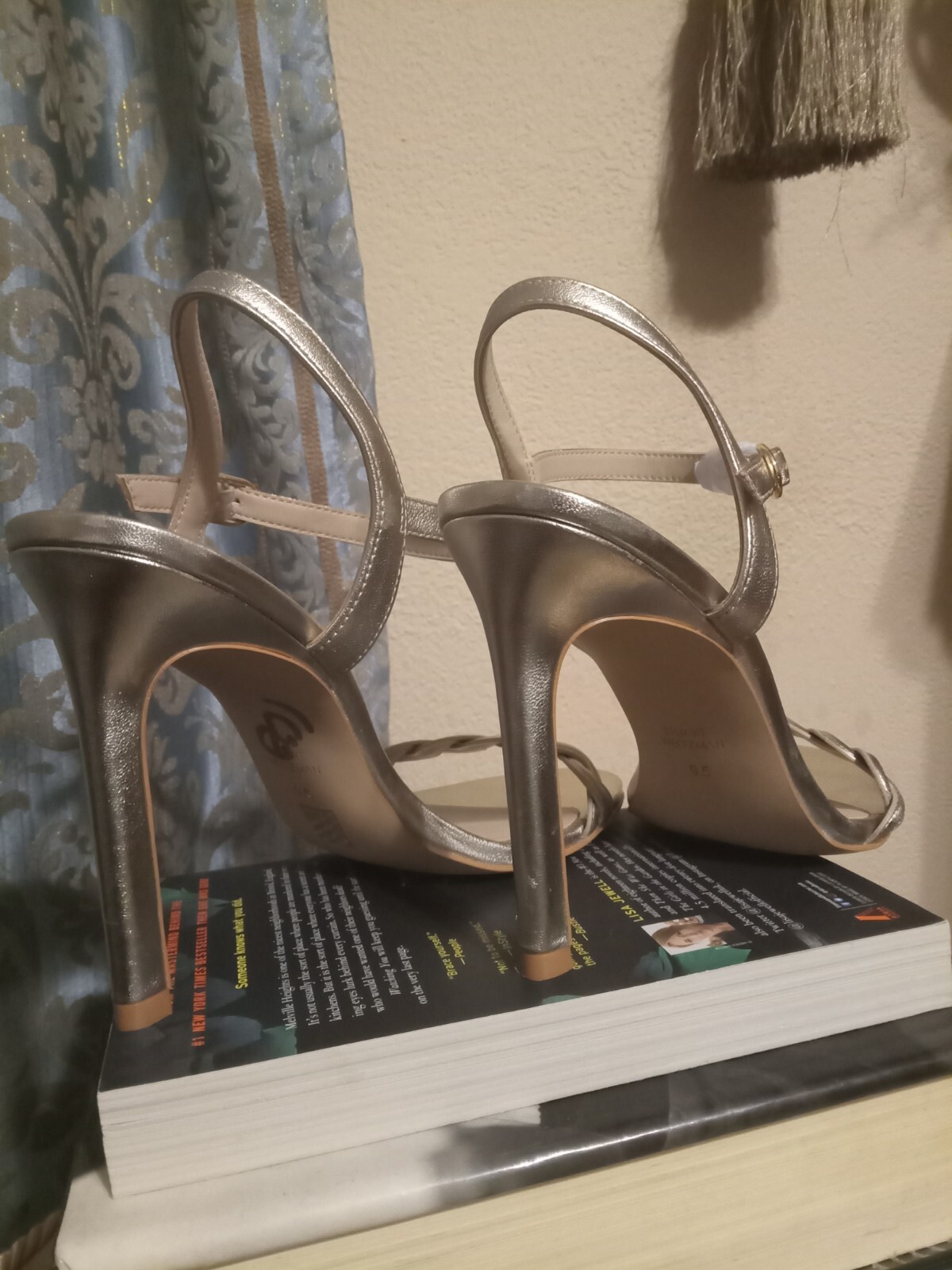 Stuart Weitzman Twistie Sandal Leather Ankle Strap High Heels Size 9.5 $295
