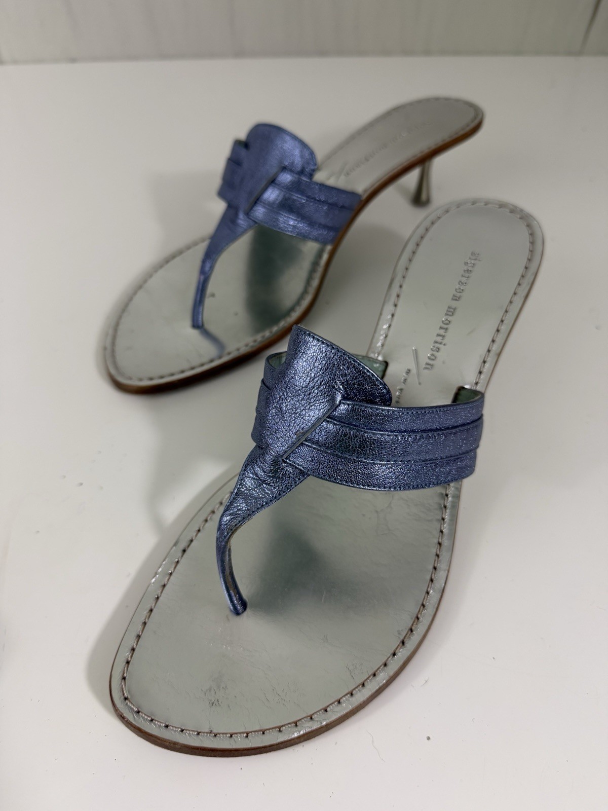 Sigerson Morrison Kitten Heel Sandals Thong Metallic Blue Sz 8.5 Y2K Fashion