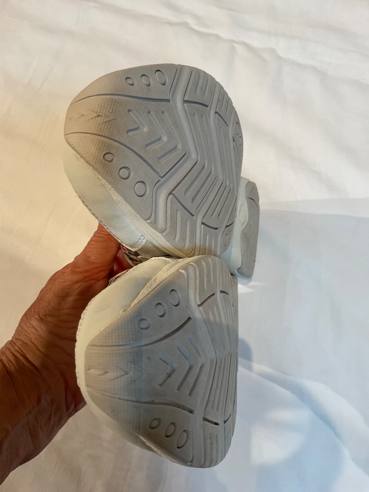 EASY SPIRIT Traveltime Shoes Women’s Size 7 Med Mules Slip On Closed toe Floral