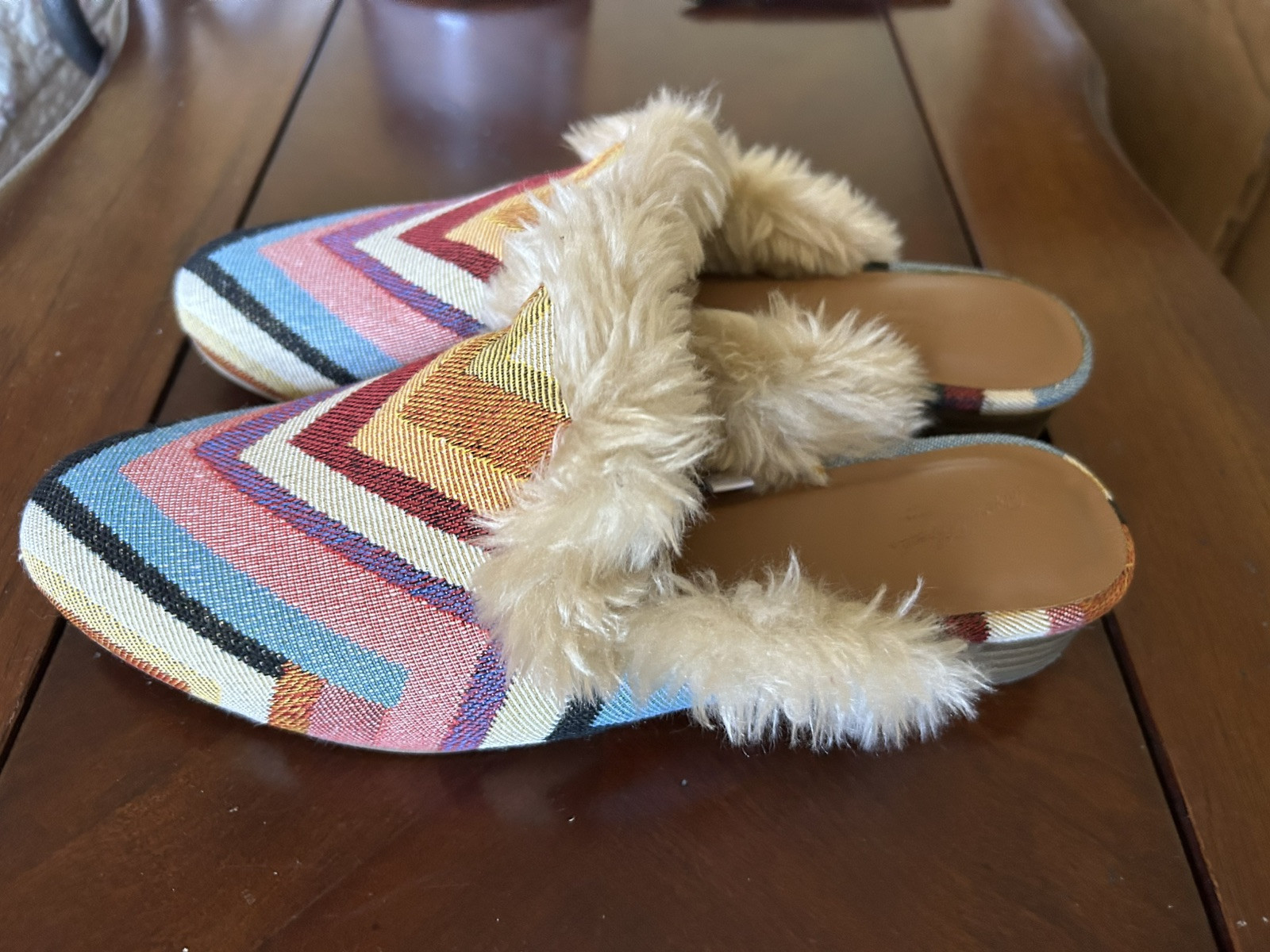 Universal Thread faux fur lined chevron mules shoes 6.5 bibiana rainbow