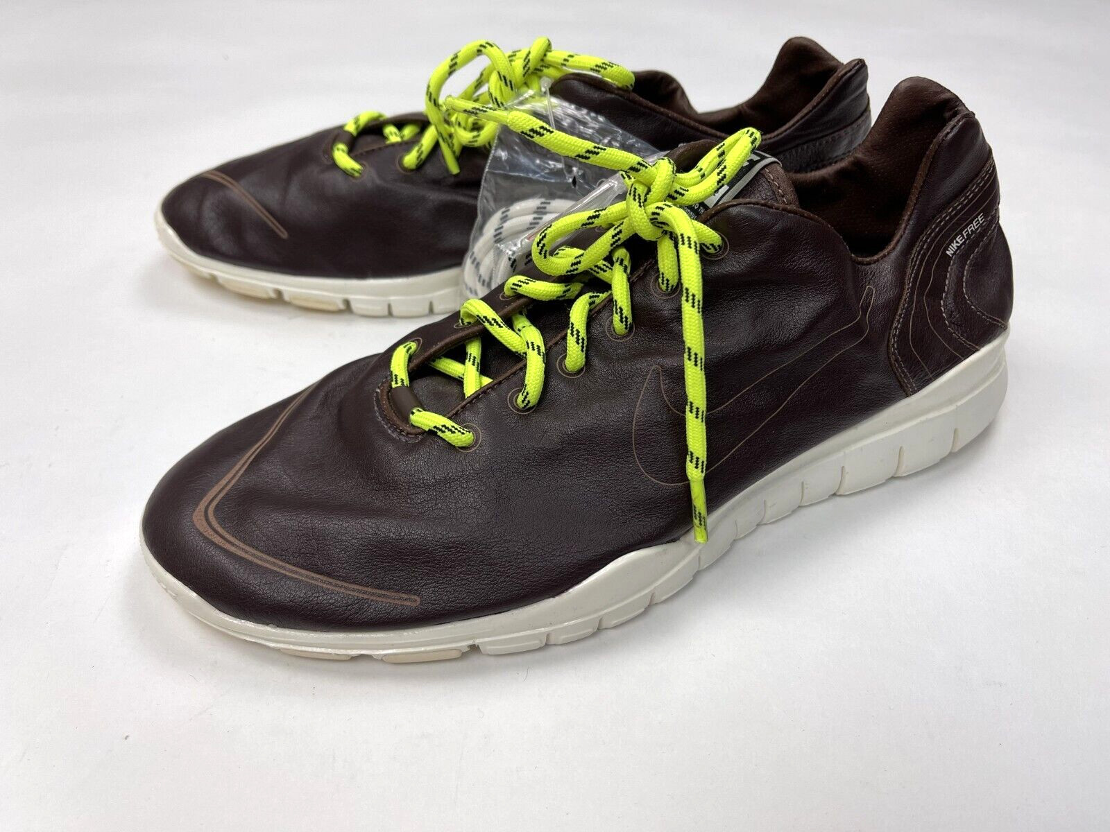 NIKE Free TR FIT 2 LUX Women 13 NWOB Running Athletic Cross Training 543552-200