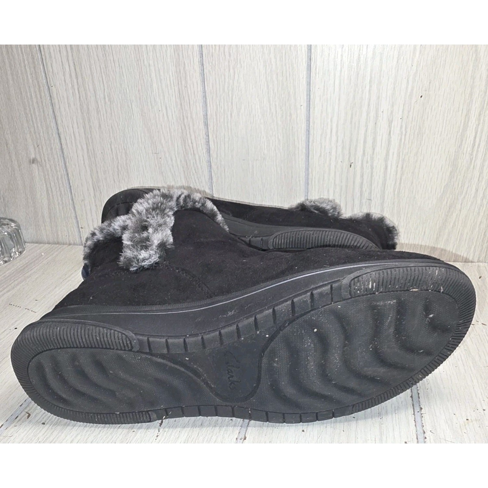 Clarks Cloudsteppers Faux Fur Lined Comfort Pull On Ankle Bootie Black Gray Sz 9
