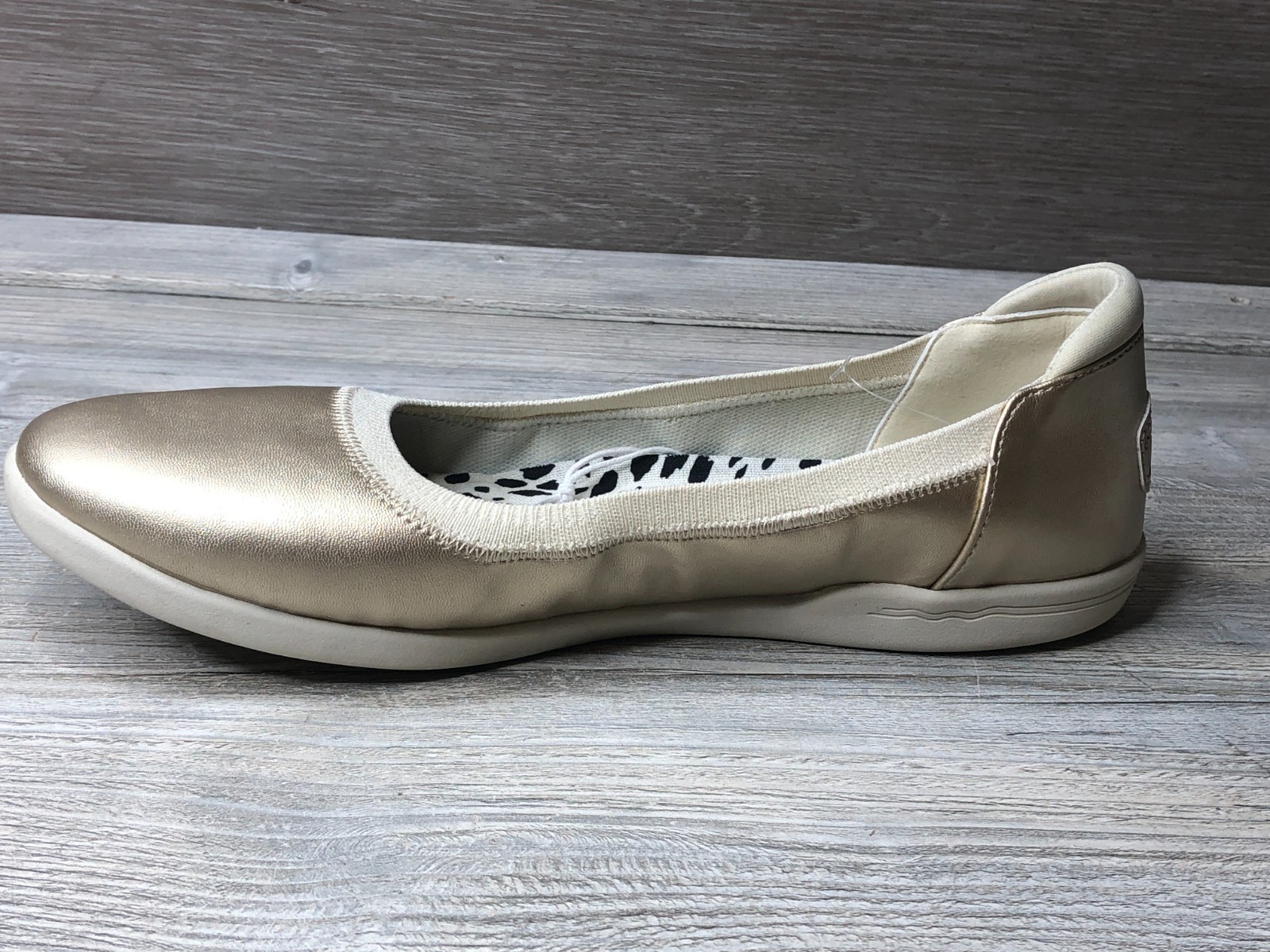 Hey Dude Savannah Slip Classic Shoes Womens 10 Gold Metallic Slip On