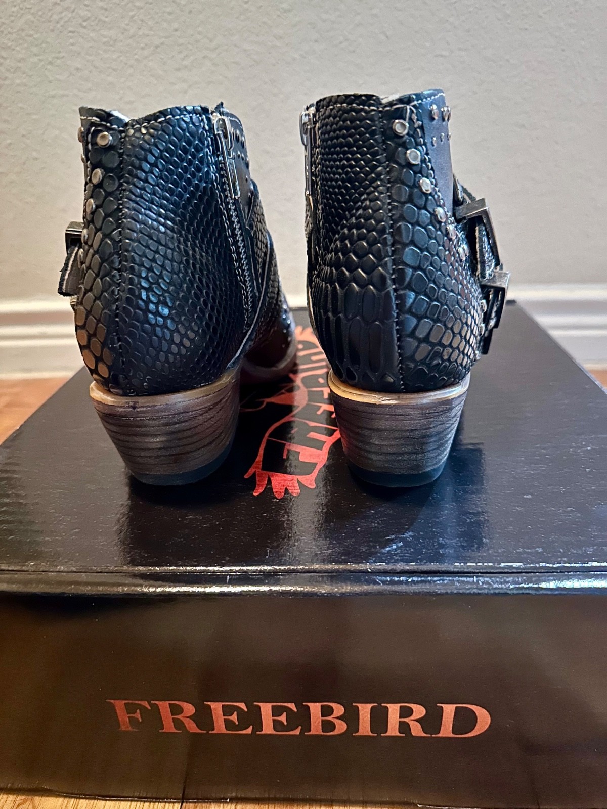 Freebird Women’s Whilhelmina Leather Black Snake Boots, Sz 6