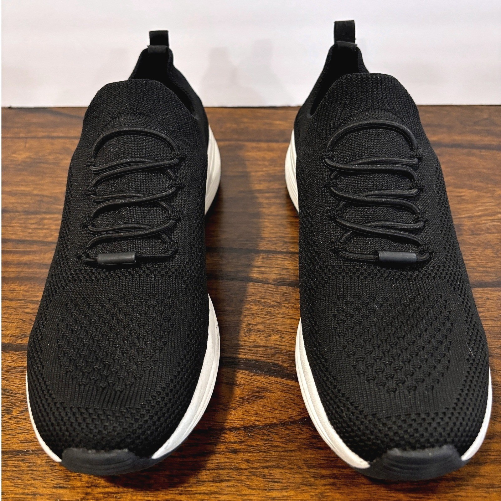 Skechers BOBS Sparrow Black Slip On Sneakers Sz 8.5 Memory Foam Shoes Comfort