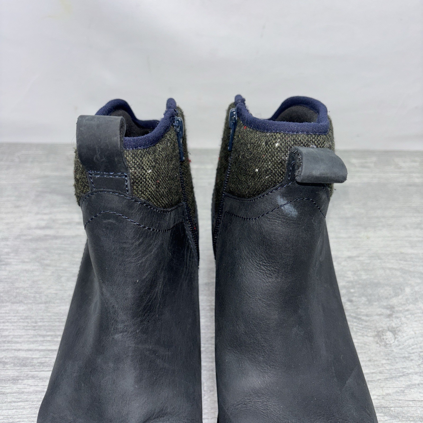 Merrell Chateau II Boots Womens Size 11 Gray Nubuk Mid Waterproof J00924