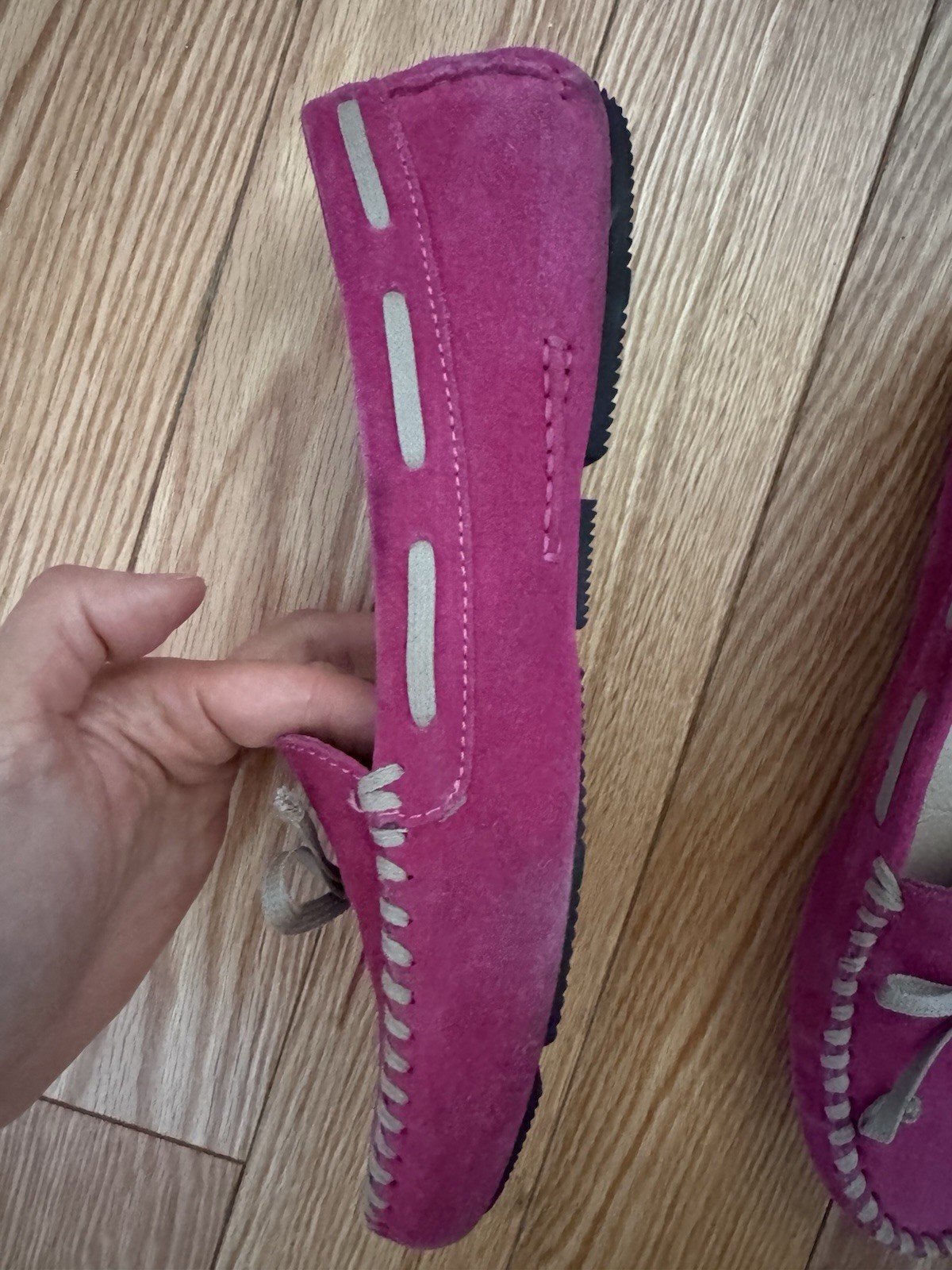 Vera Wang Fuschia Pink Shoes 8.5M Dorian Loafers No Box Great Condition
