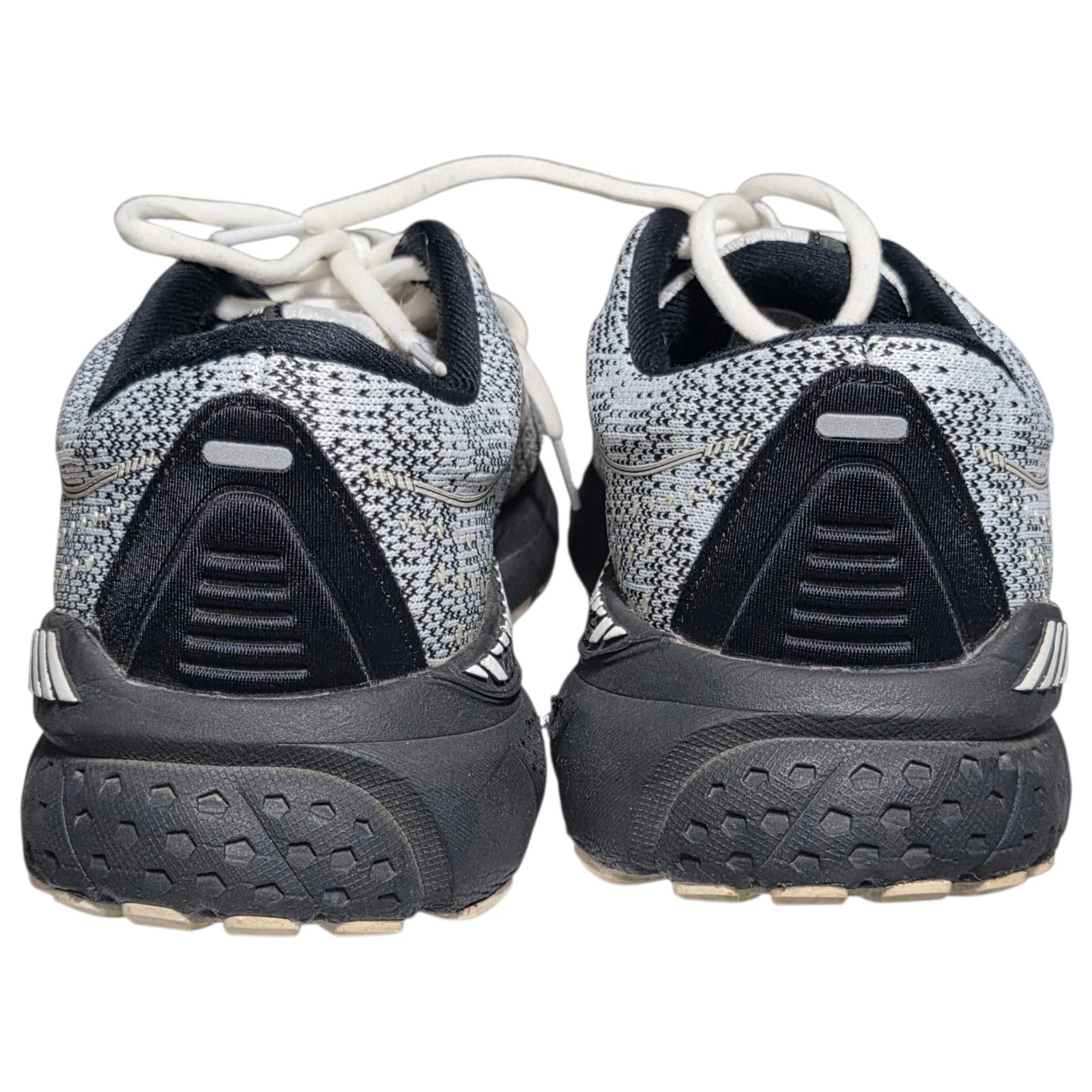 Brooks Adrenaline GTS 21 Womens 10 Gray Running Shoes Sneakers 1203291B135