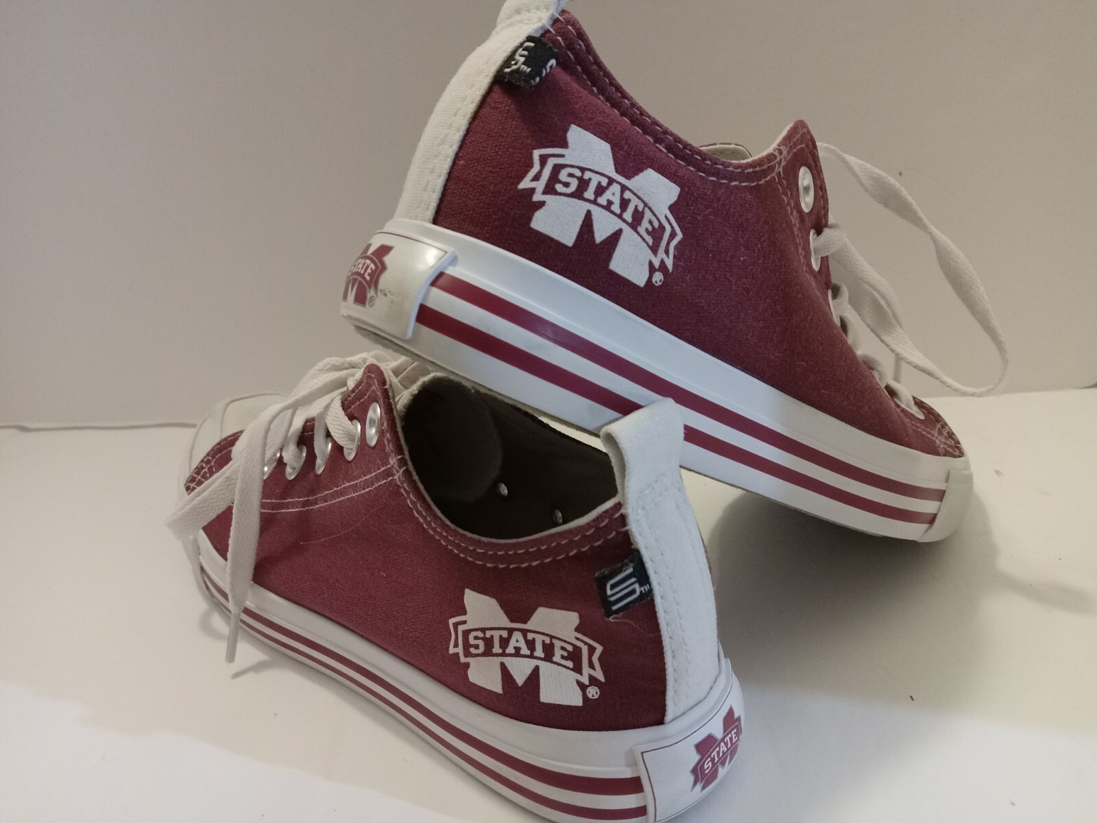 Skicks Mississippi State Womens 7 Low Top Shoes MSU