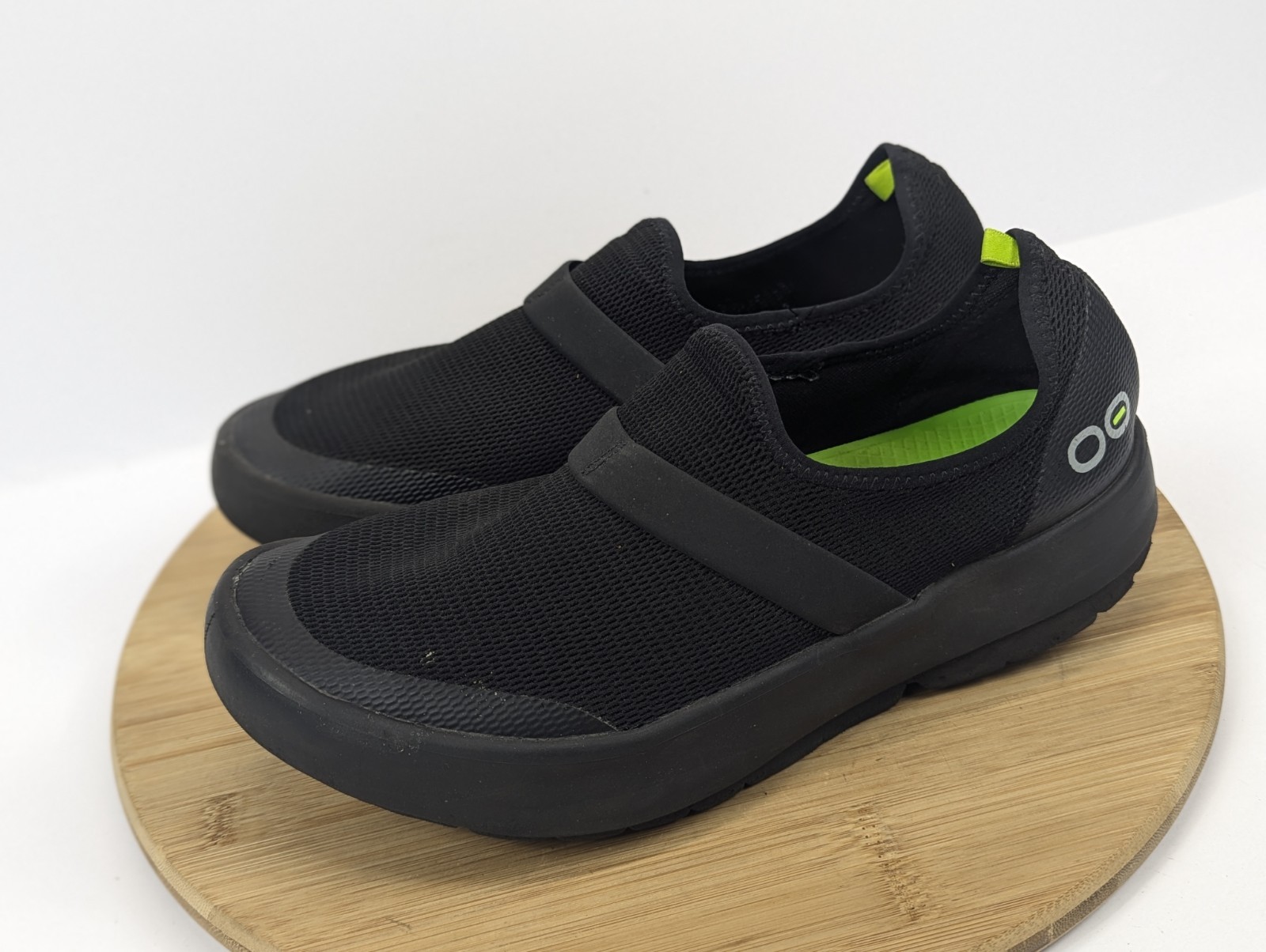 OOFOS Shoes OOmg eeZee Low Womens 10 Black Casual Walking Slip On Recovery