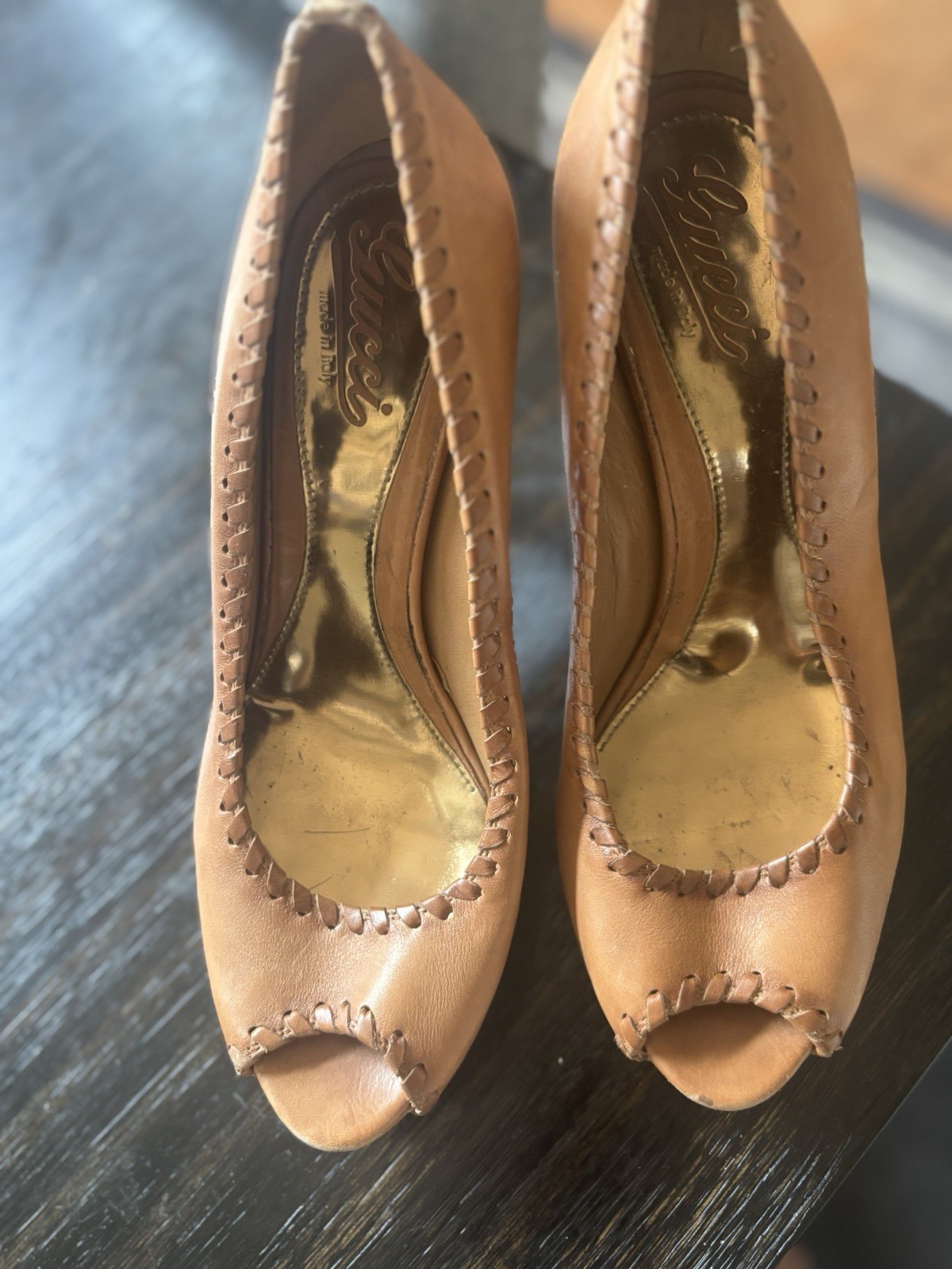 GUCCI Peep Toe Leather Platform Shoes Size 9