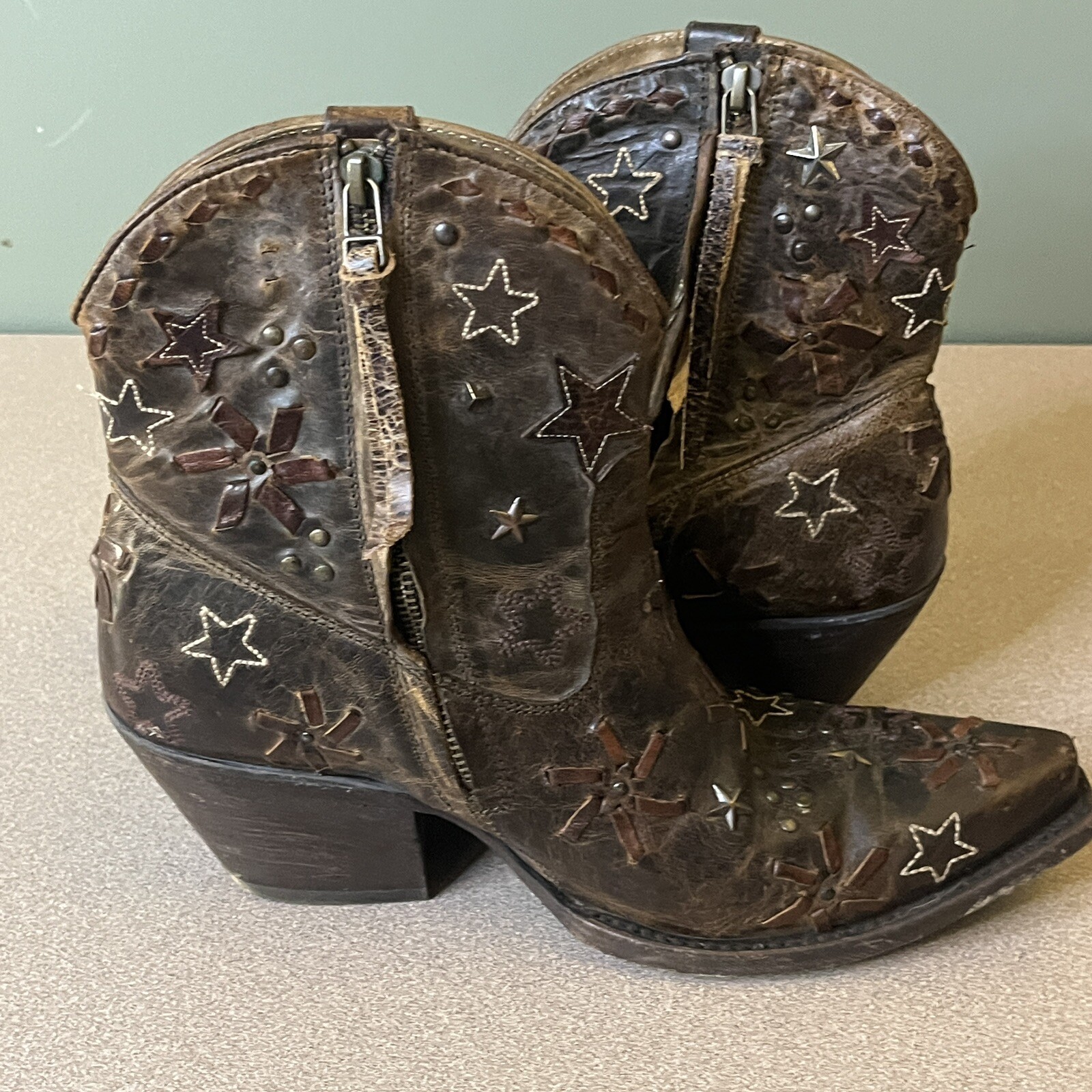 Ariat Starla Western Boot ATS Technology Premium Leather Star Embroidery & Studs