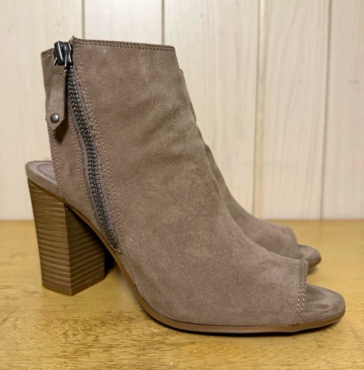 Madden Girl NINAAA Women’s Beige Open Toe Ankle Block Heel 9.5M