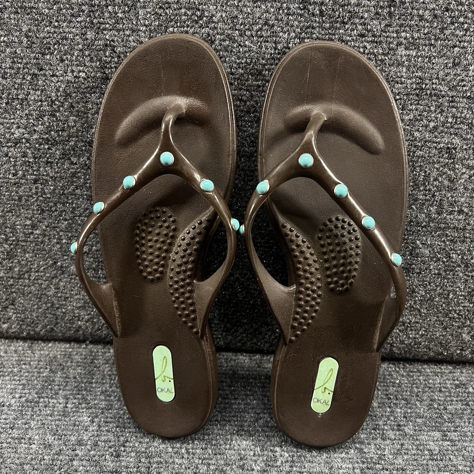 OKA b. Womens M 7/8 Flip Flop Thong Sandal Studded Accent Beach Ocean Summer