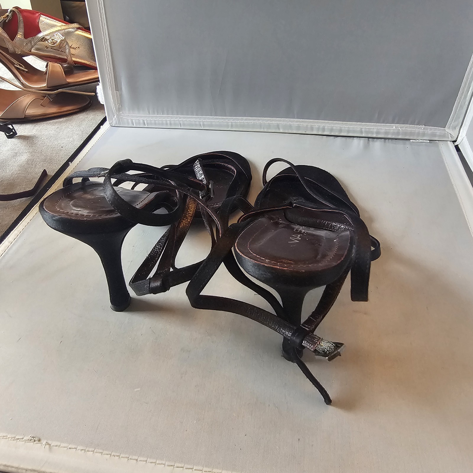 Via Spiga Womens Suede 3.75″ High Heels Black Size 11 M Open Toe with Straps