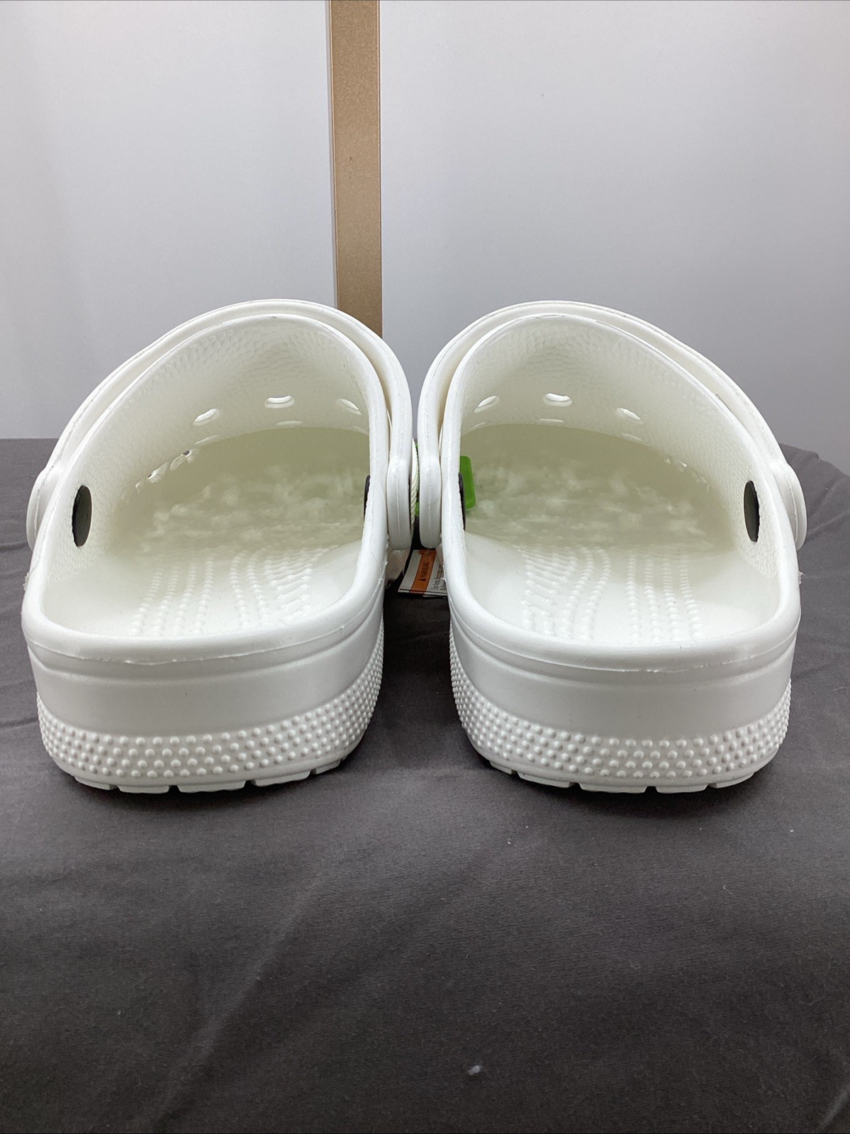 Crocs Adult Baya Clogs in White Size Men’s 5, Women’s 7 NWT