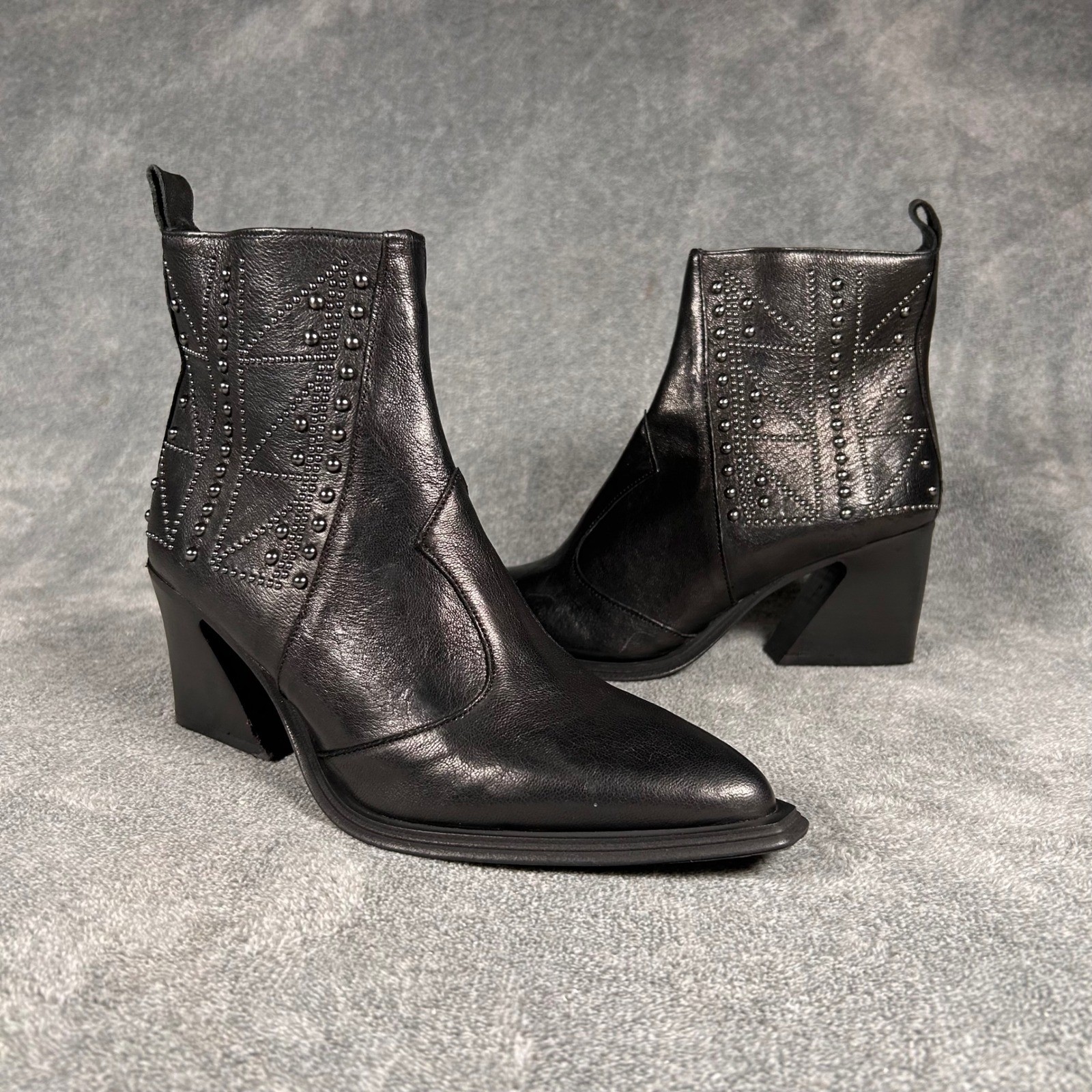 Emanuele Crasto Ankle Boots Heeled Black Leather Studded Pointed US 7.5 Italy