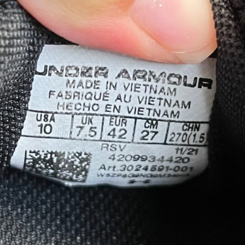 Under Armour Charged Assert 9 Womens Size 10 Black White Running Shoes Sneakers